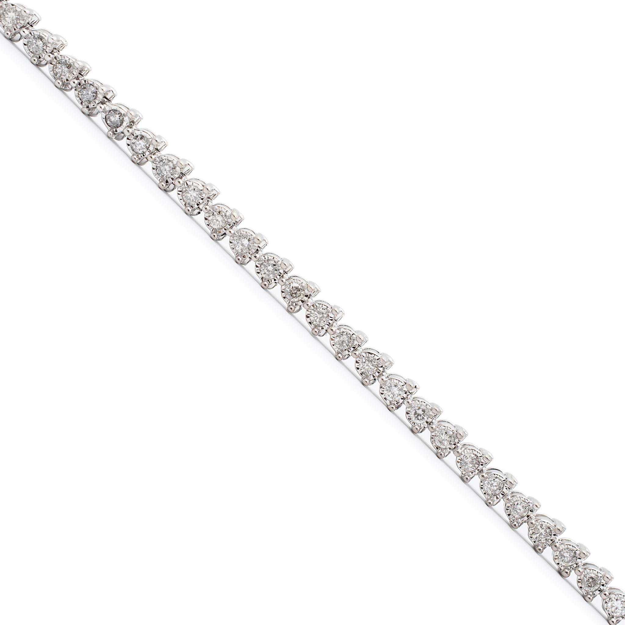 Bracelet tennis en or blanc 14 carats avec diamants de 1,71 carat Excellent état à Houston, TX