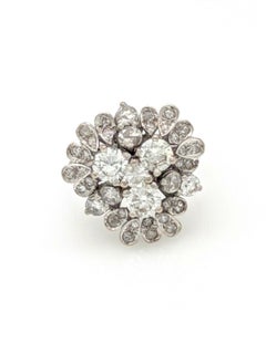 14 Karat White Gold 1.75 Carat Diamond Cluster Ring