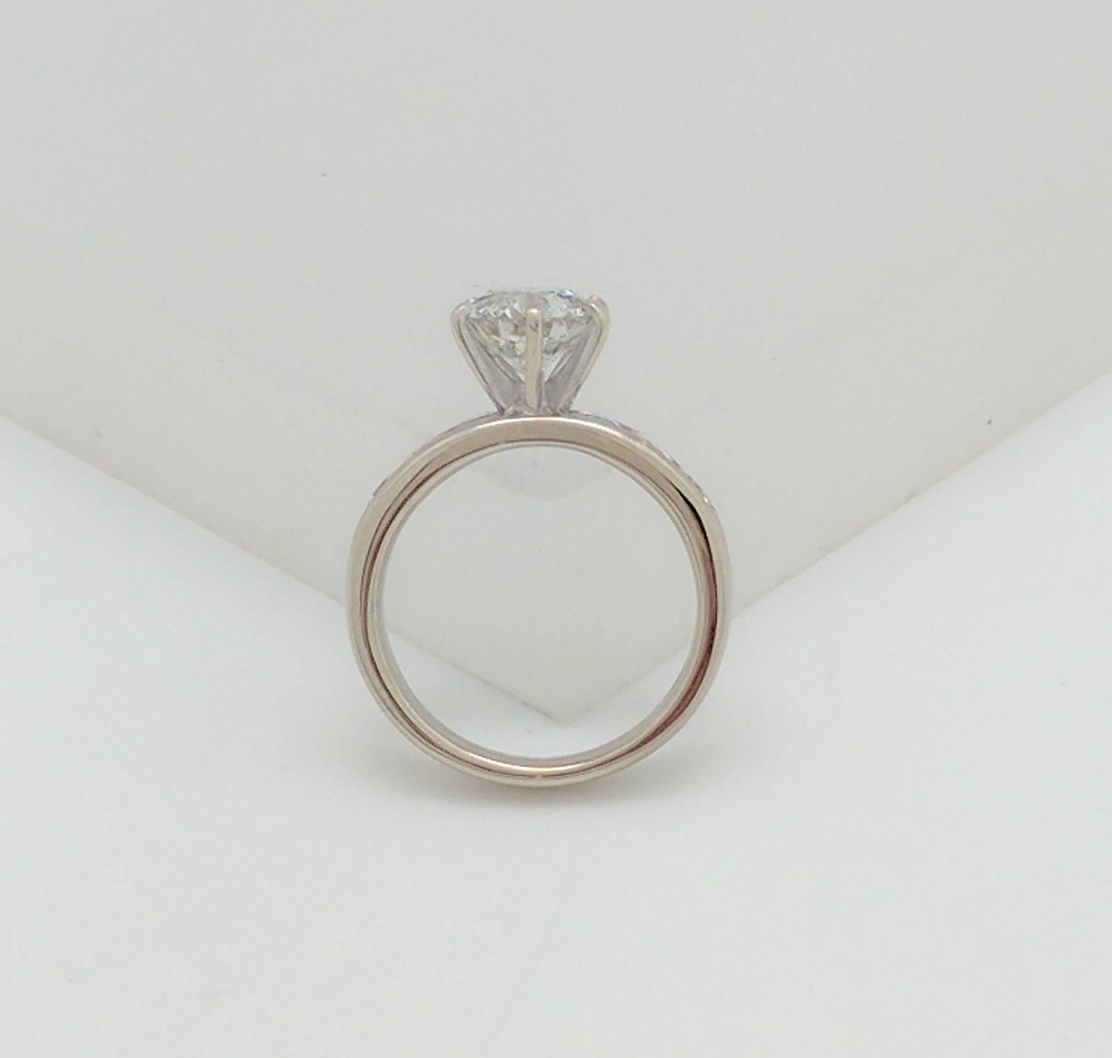 14 Karat White Gold 1.76 Carat Round Natural Diamond Engagement Ring I1/I In Excellent Condition In Gainesville, FL