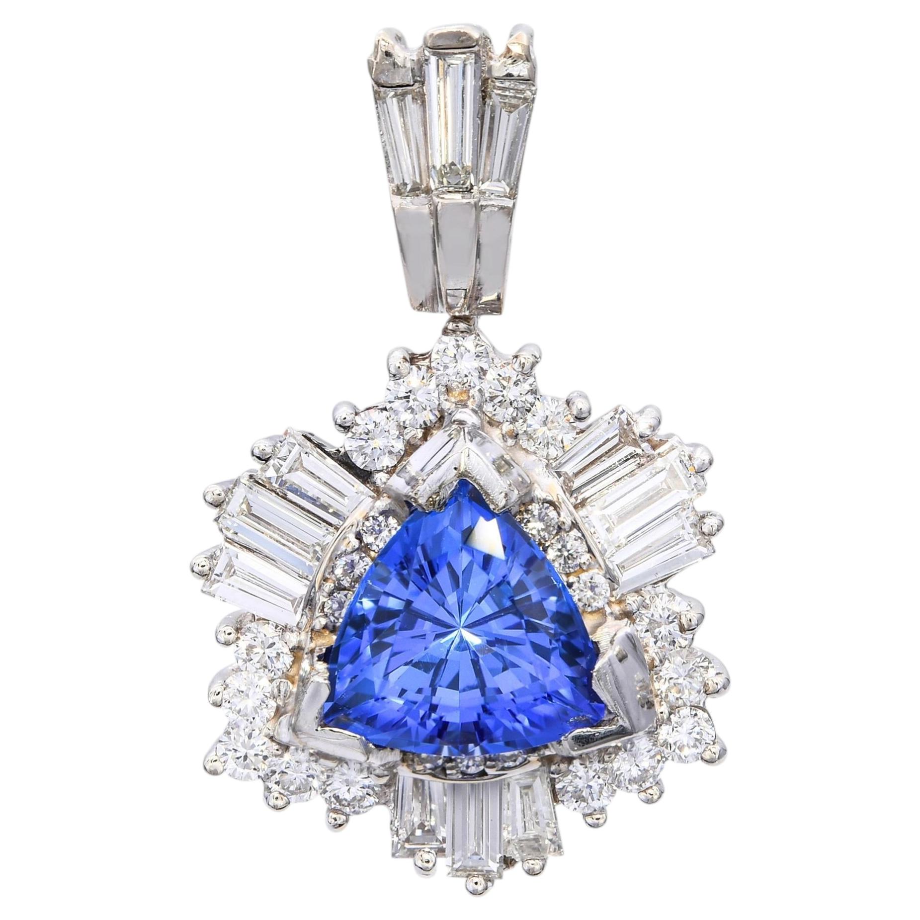 14k White Gold 1.90ct Tanzanite and Diamond Pendant For Sale