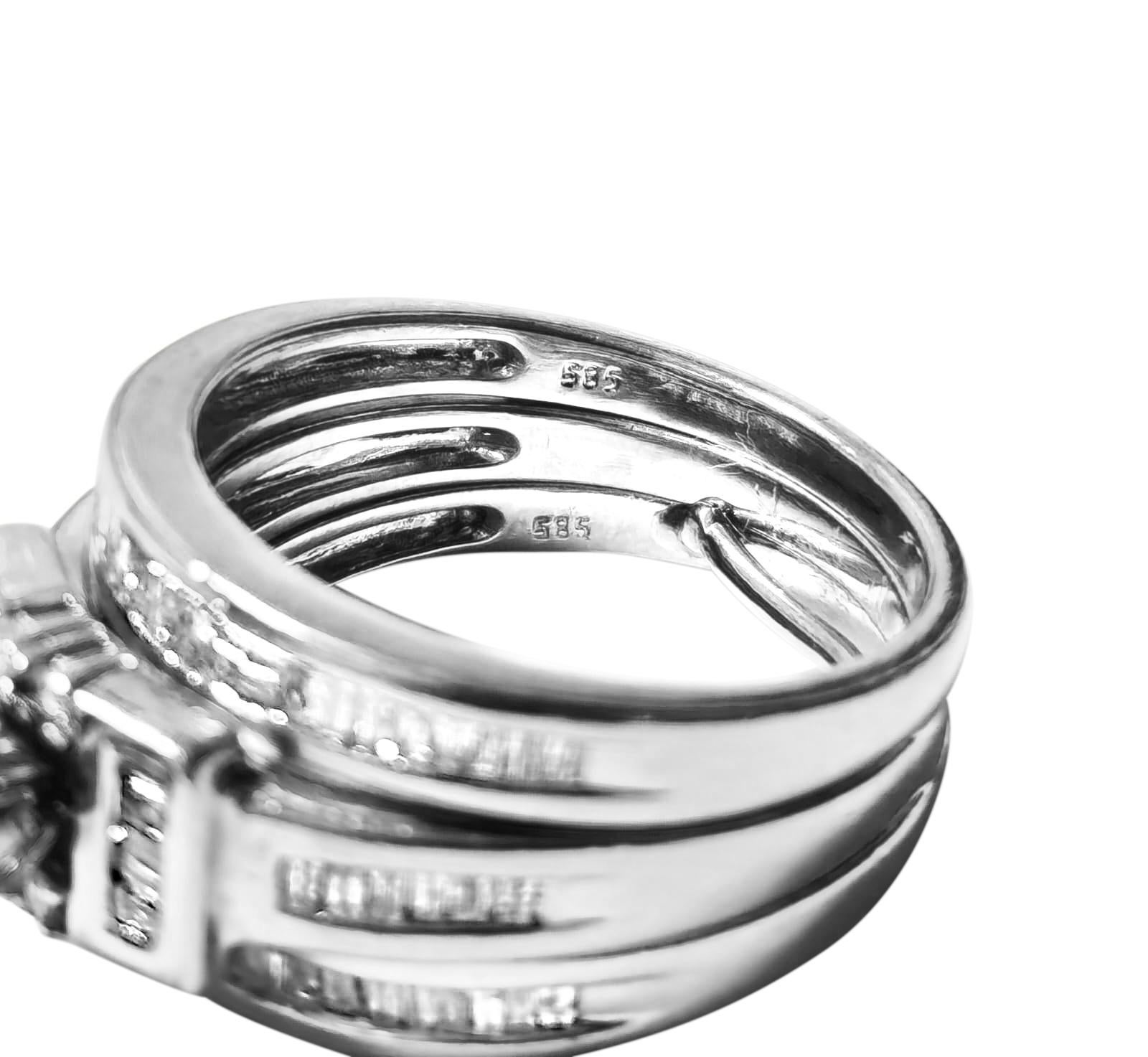 14K White Gold 1ct Ladies Engagement Diamond Ring In Excellent Condition For Sale In Miami, FL