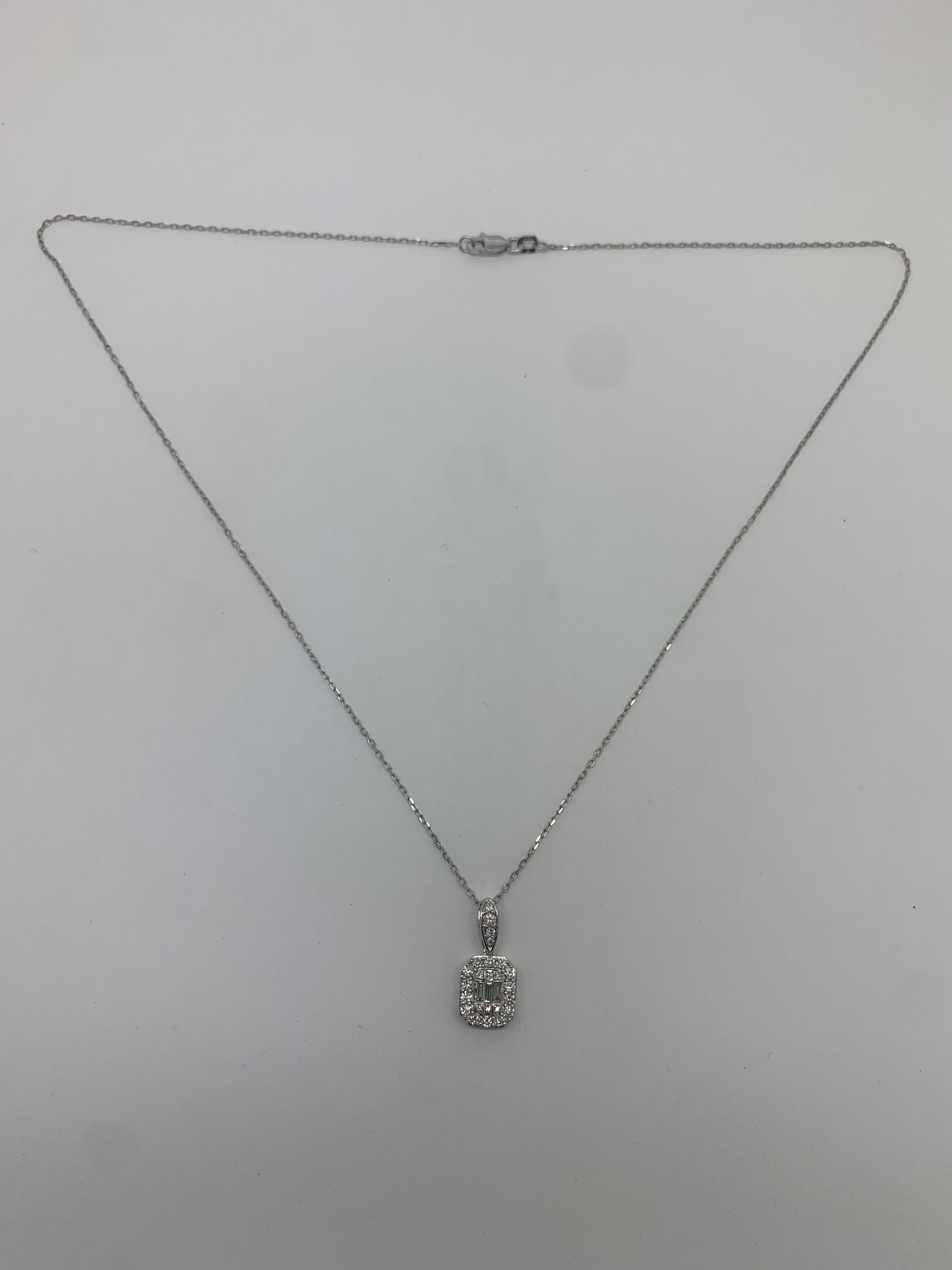 
Up for sale:

This absolutely stunning solid 14k White Gold 1cttw Diamond Emerald & Round cut. This necklace is featuring a 1cttw in round cut natural diamonds; G color; SI1 clarity; very good cut--Amazing life and brilliance!
These diamonds HAVE