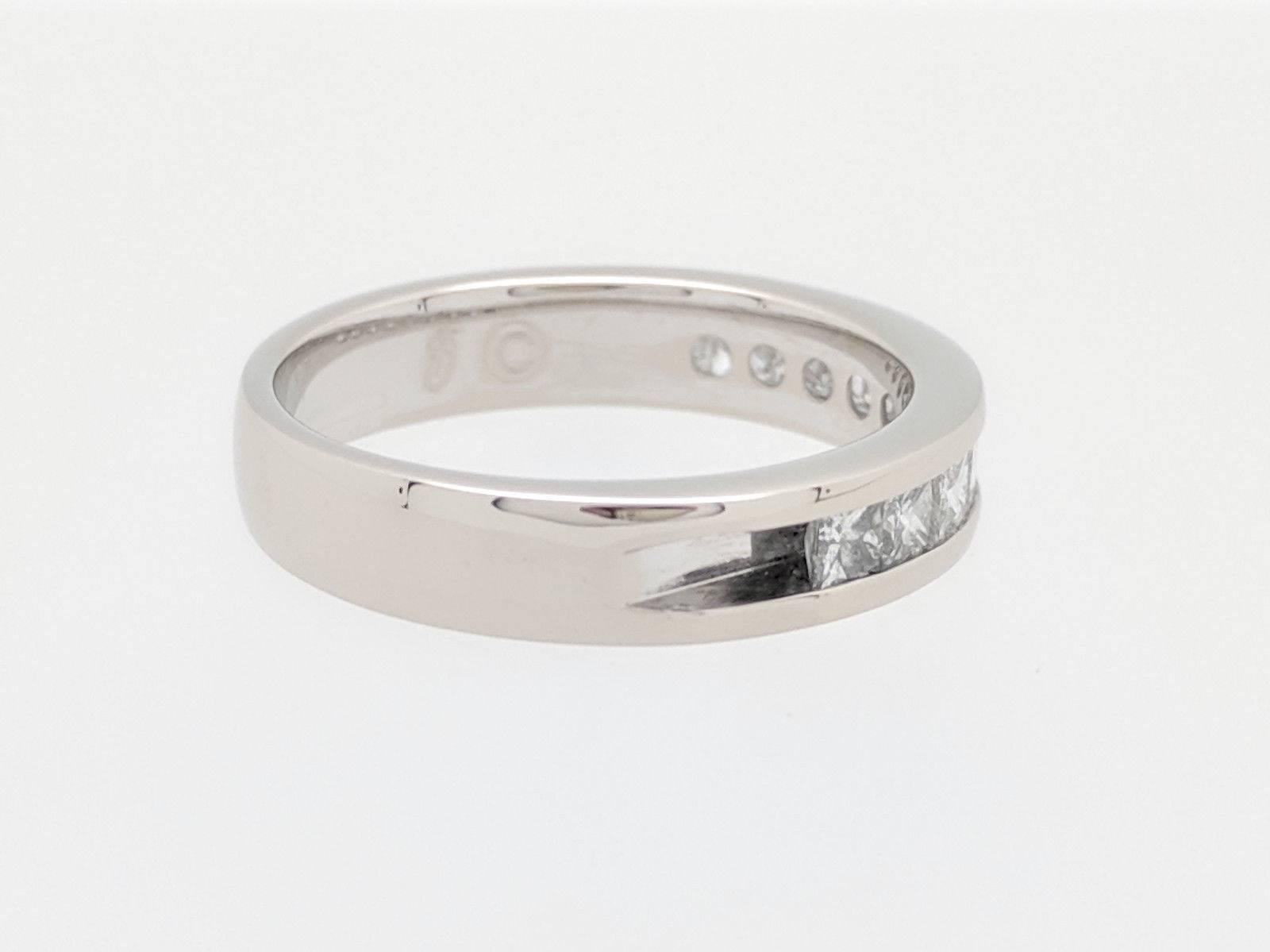 Contemporary 14 Karat White Gold 1 Carat Princess Cut Channel Set Diamond Wedding Band Ring For Sale