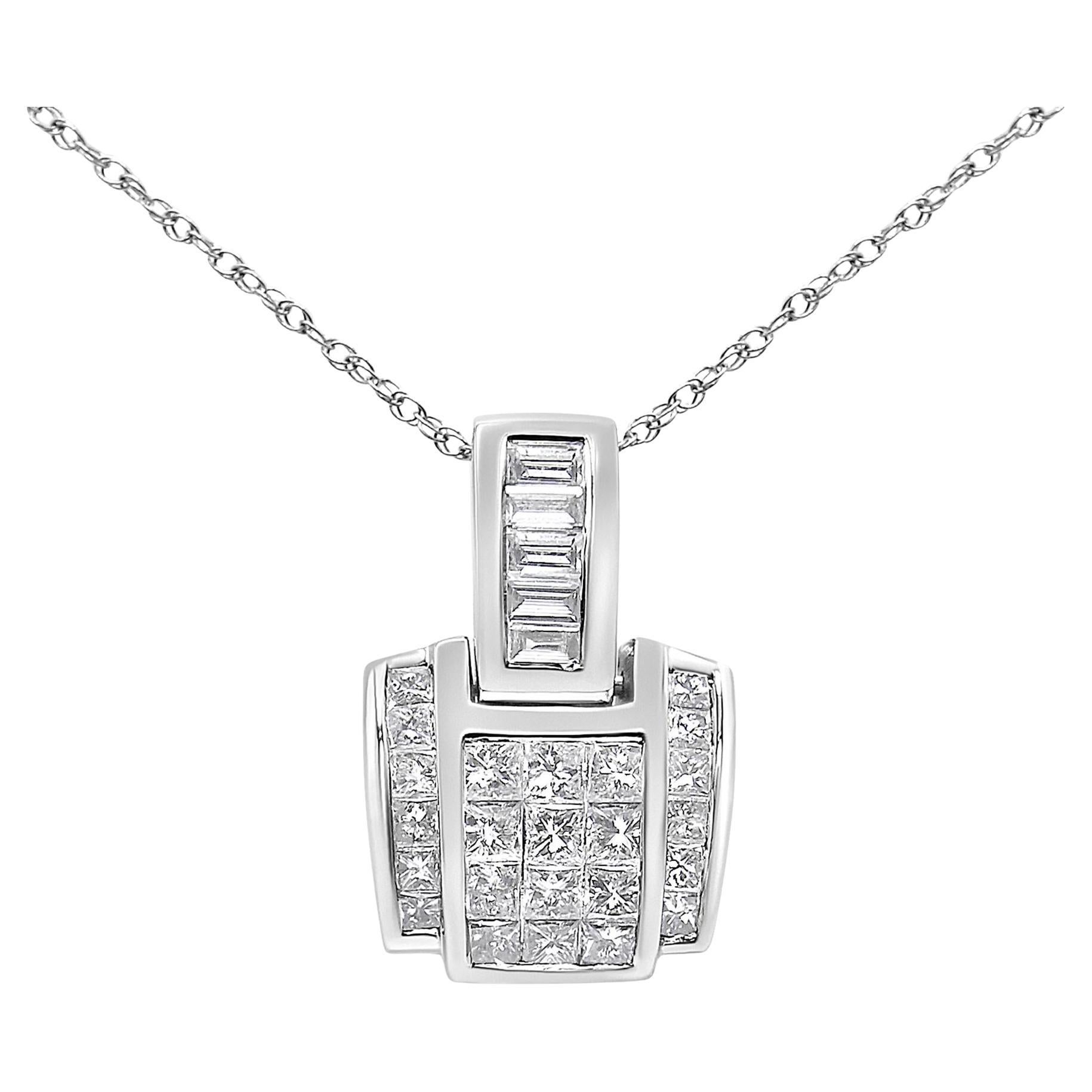 Collier en or blanc 14K avec pendentif en forme de balle en diamant 2 1/5 Cttw - NON INCLUANT LA CHAÎNE