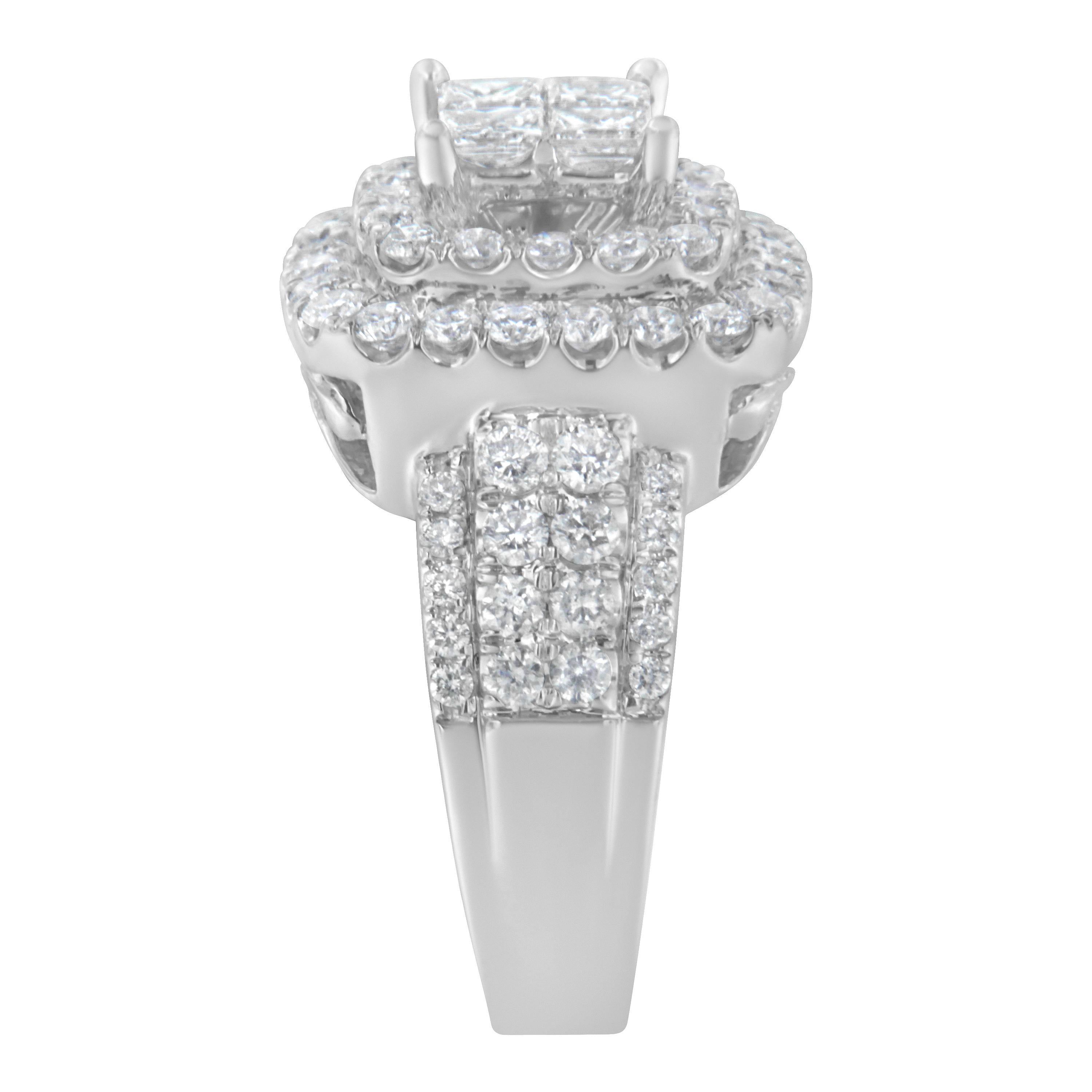 14K White Gold 2 ¼ Carat Round and Princess Diamond Ring In New Condition For Sale In New York, NY
