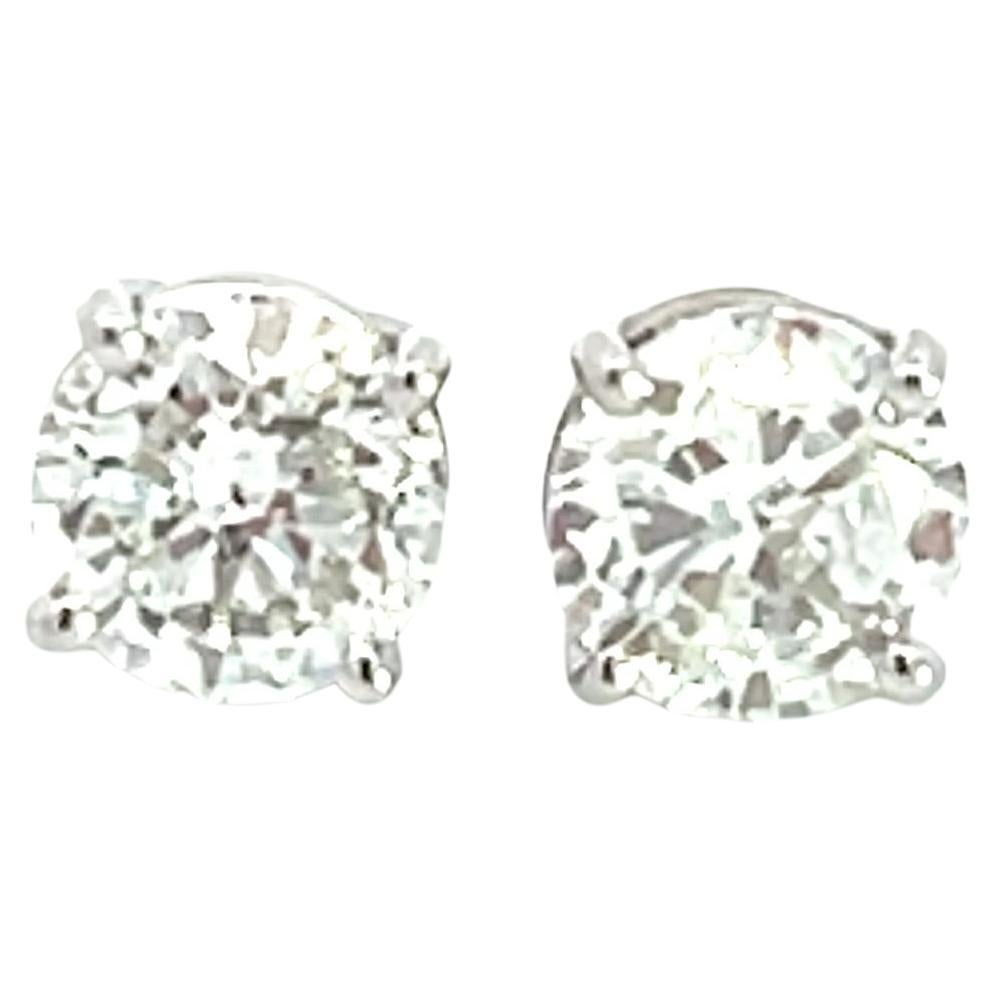 14K White Gold 2/1ctw Diamond Stud Earrings For Sale