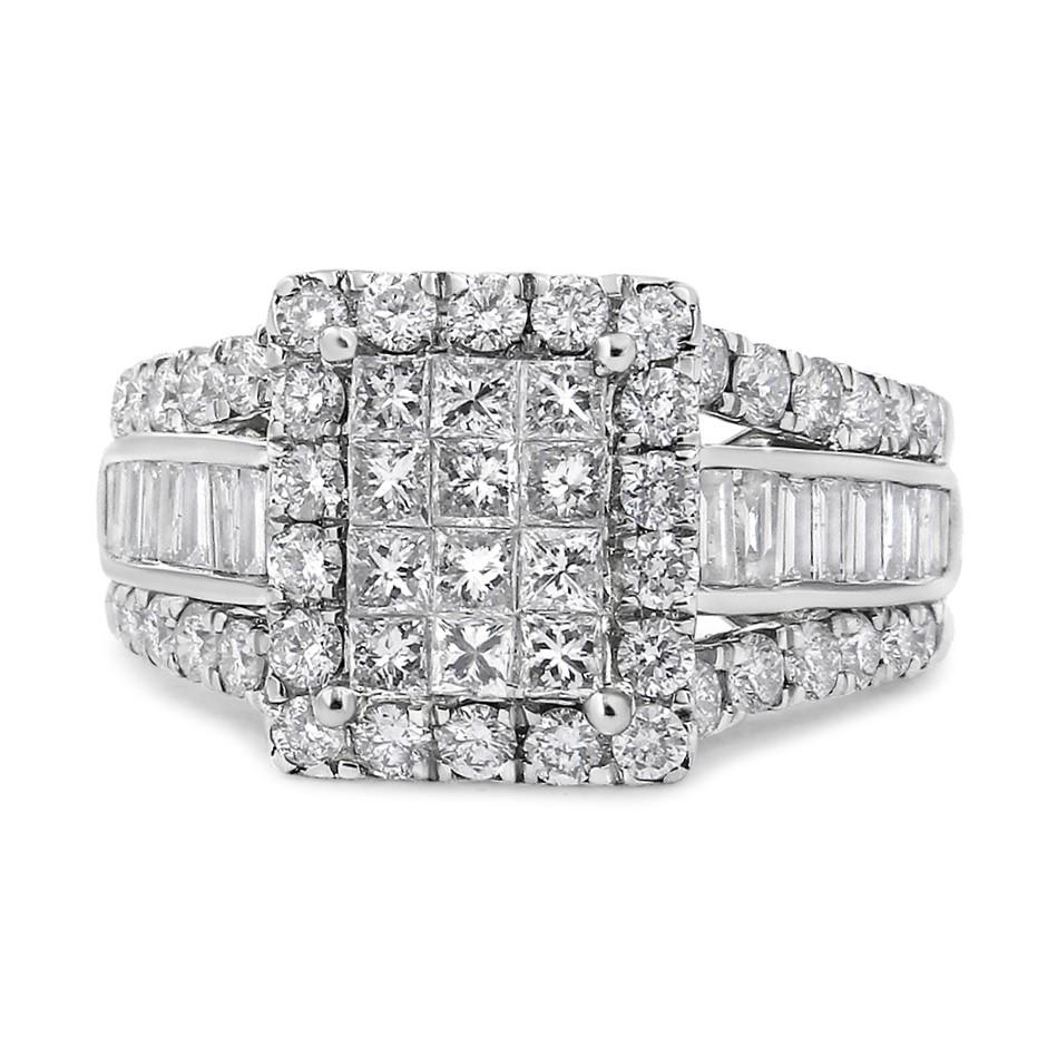 Modern and glamorous, this beautiful cocktail ring her a central cluster of natural, princess-cut diamonds and is flanked by round-cut diamonds on all sides. This piece is further embellished with round and baguette-cut diamonds on the band, and has