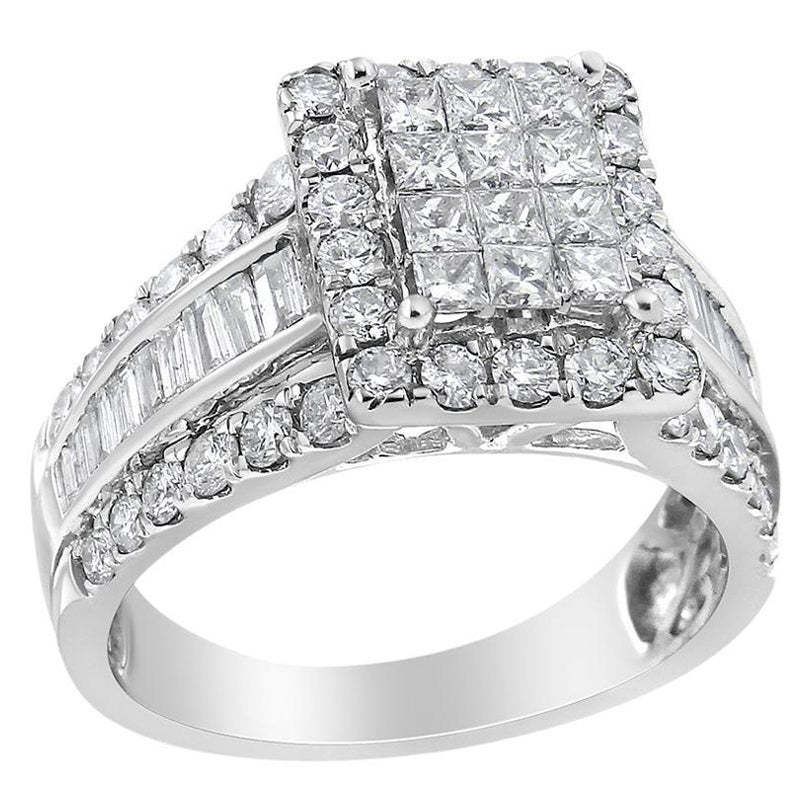 Bague en or blanc 14 carats avec tête composite de 2,0 carats, halo et pierres latérales en diamant