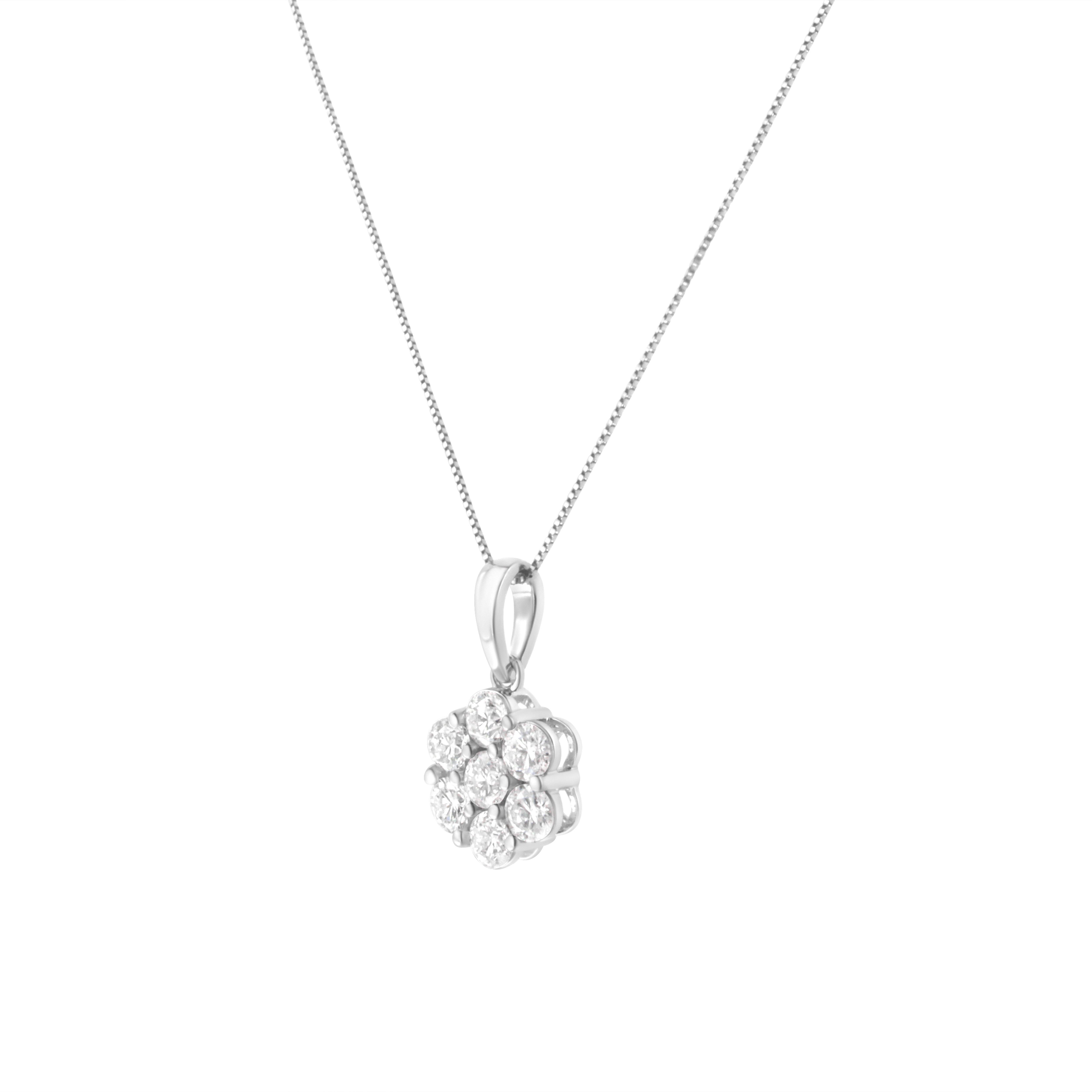 Contemporain Collier en or blanc 14K avec pendentif fleur à 7 pierres et diamants de 2,0 carats en vente