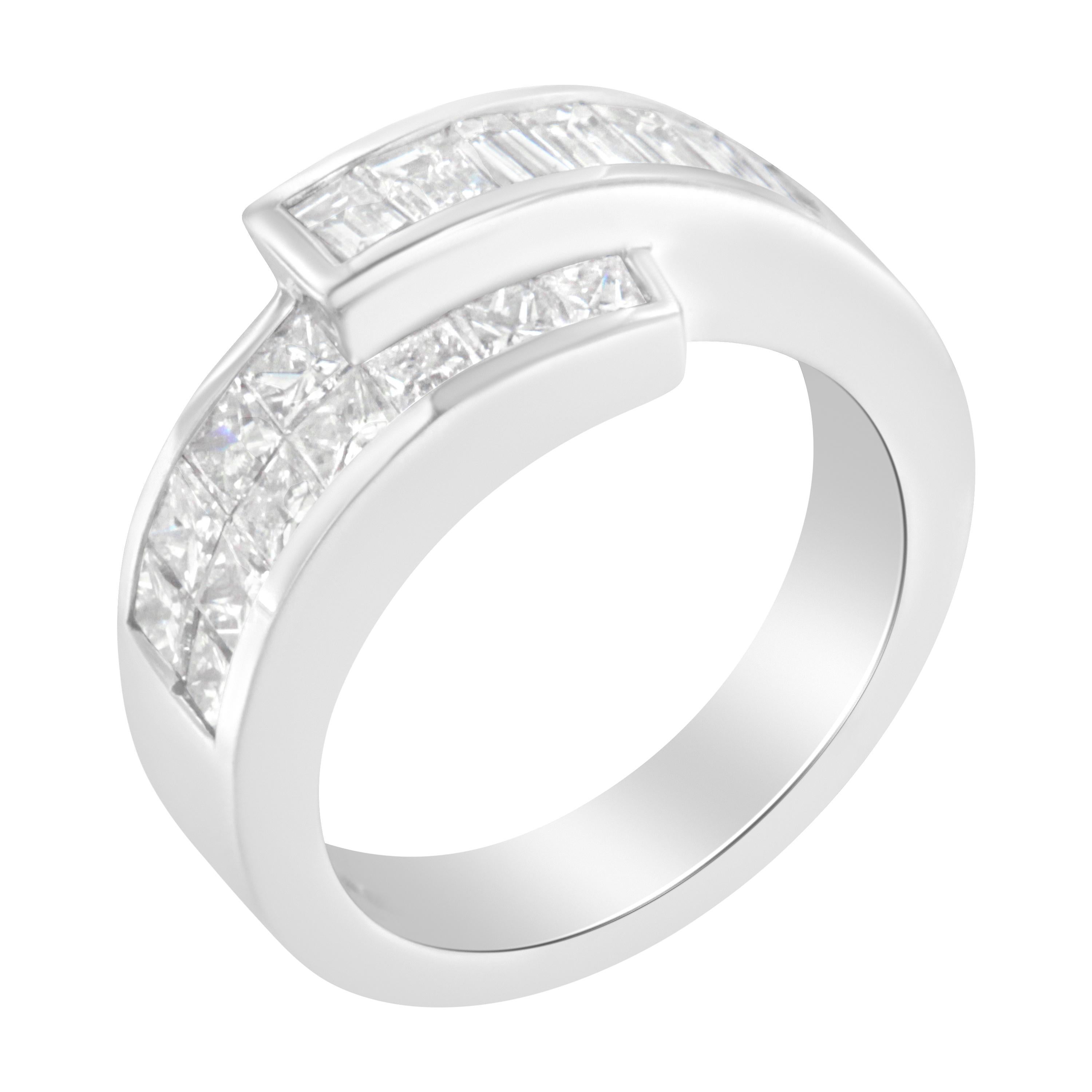 14K White Gold 2.00 Carat Diamond Bypass Ring Band In New Condition For Sale In New York, NY