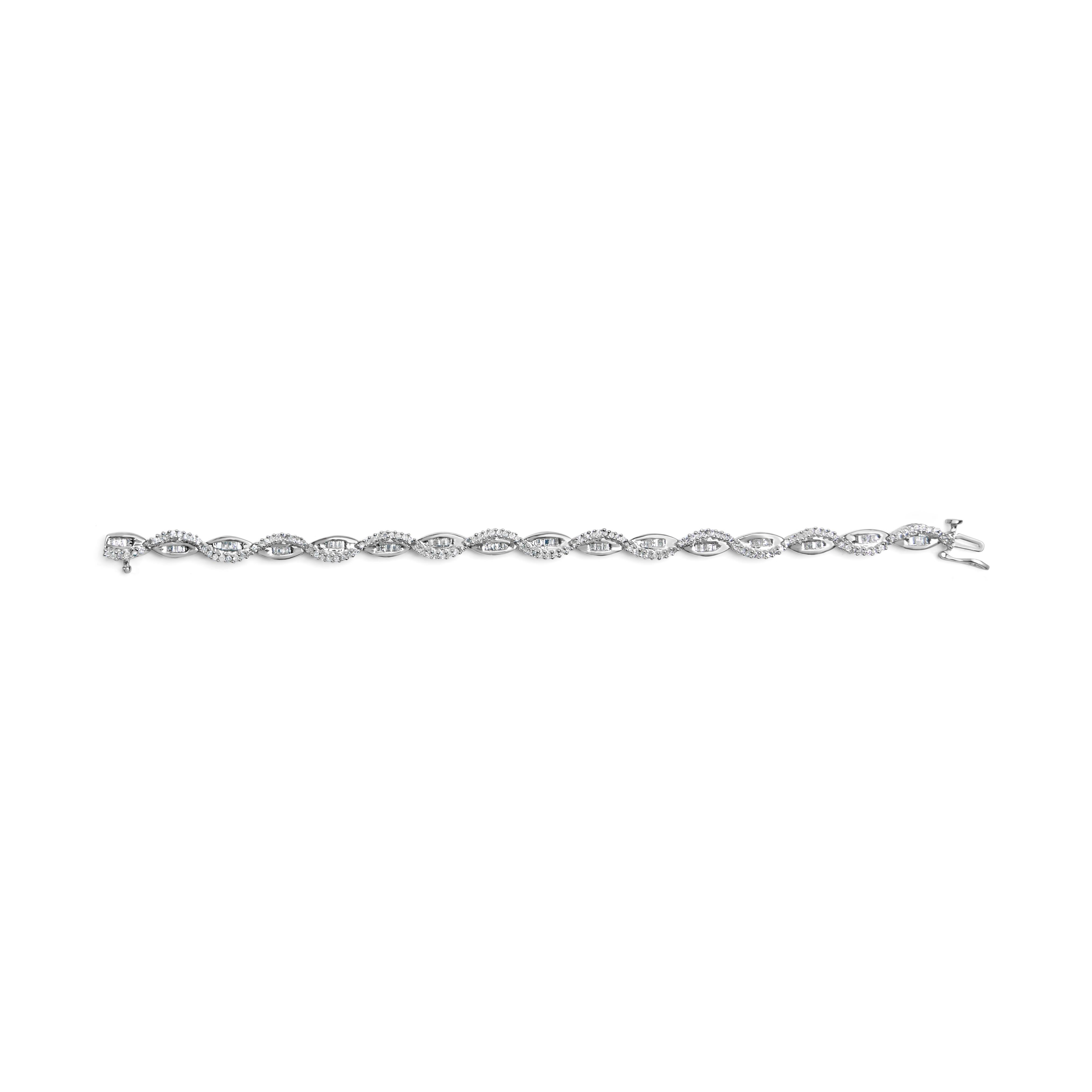 Taille ronde Bracelet à maillons en or blanc 14K avec tourbillon de diamants et poire de 2,00 cttw en vente