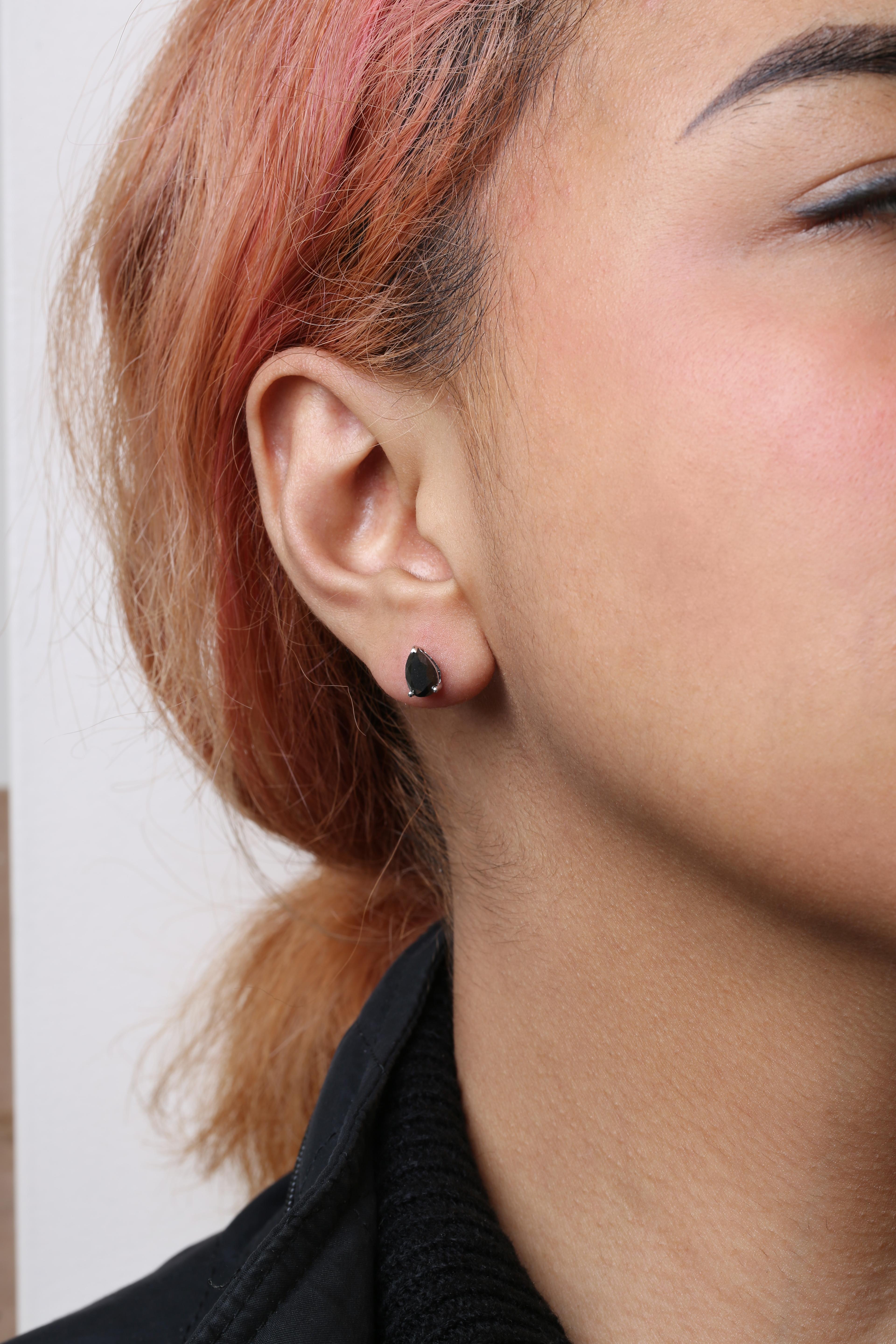 Boucles d'oreilles en or blanc 14K 2.00 Cttw diamant noir taillé en poire Neuf - En vente à New York, NY