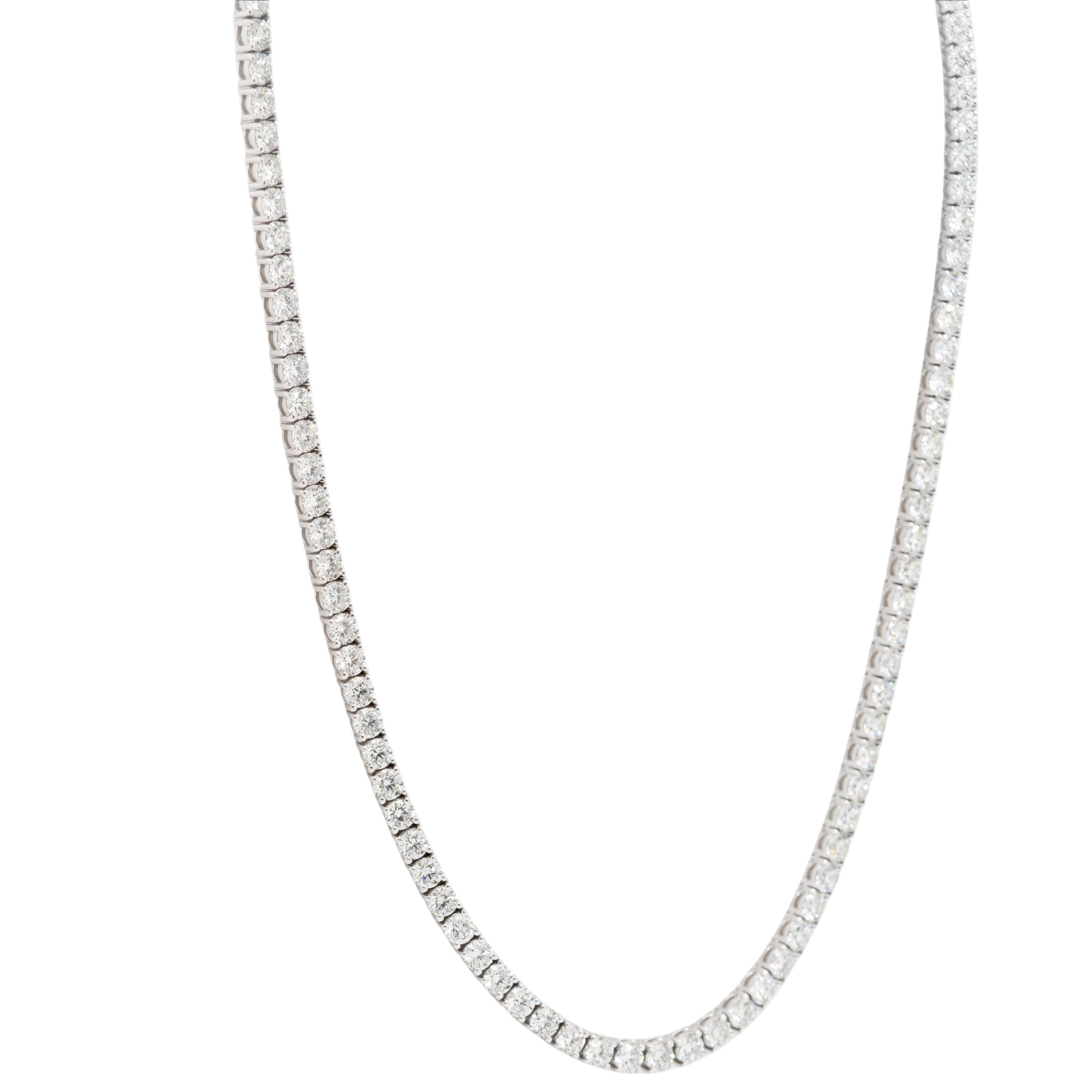 Taille ronde Collier tennis en or blanc 14 carats avec diamants de 20,55 carats en vente