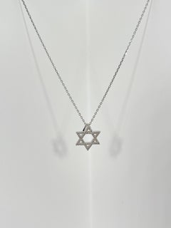 Collier à pendentif étoile de David en or blanc 14K avec diamant de 0,21 CTW