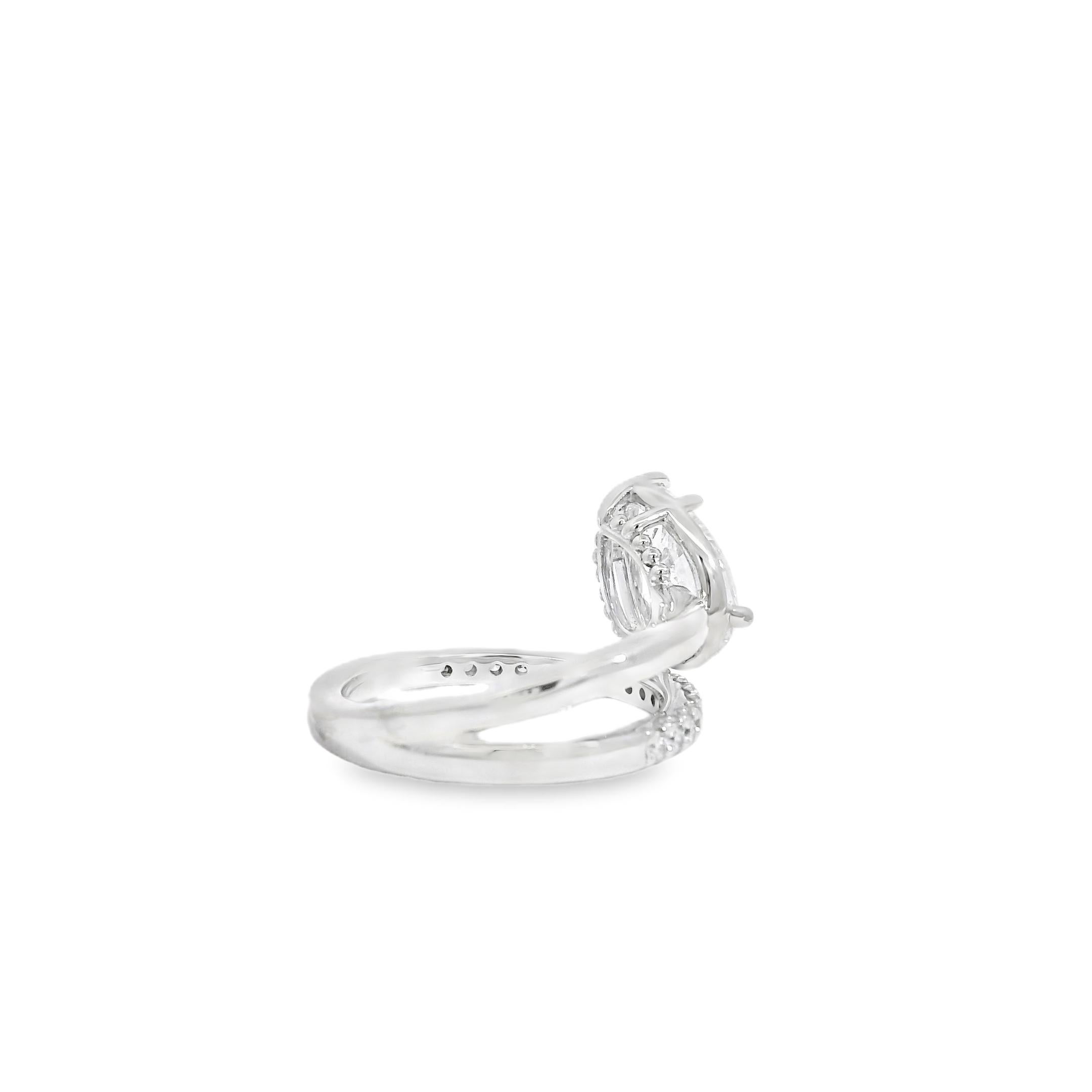 Anillo de compromiso de oro blanco de 14k con diamantes certificados GIA de 2,19 ct en venta 9