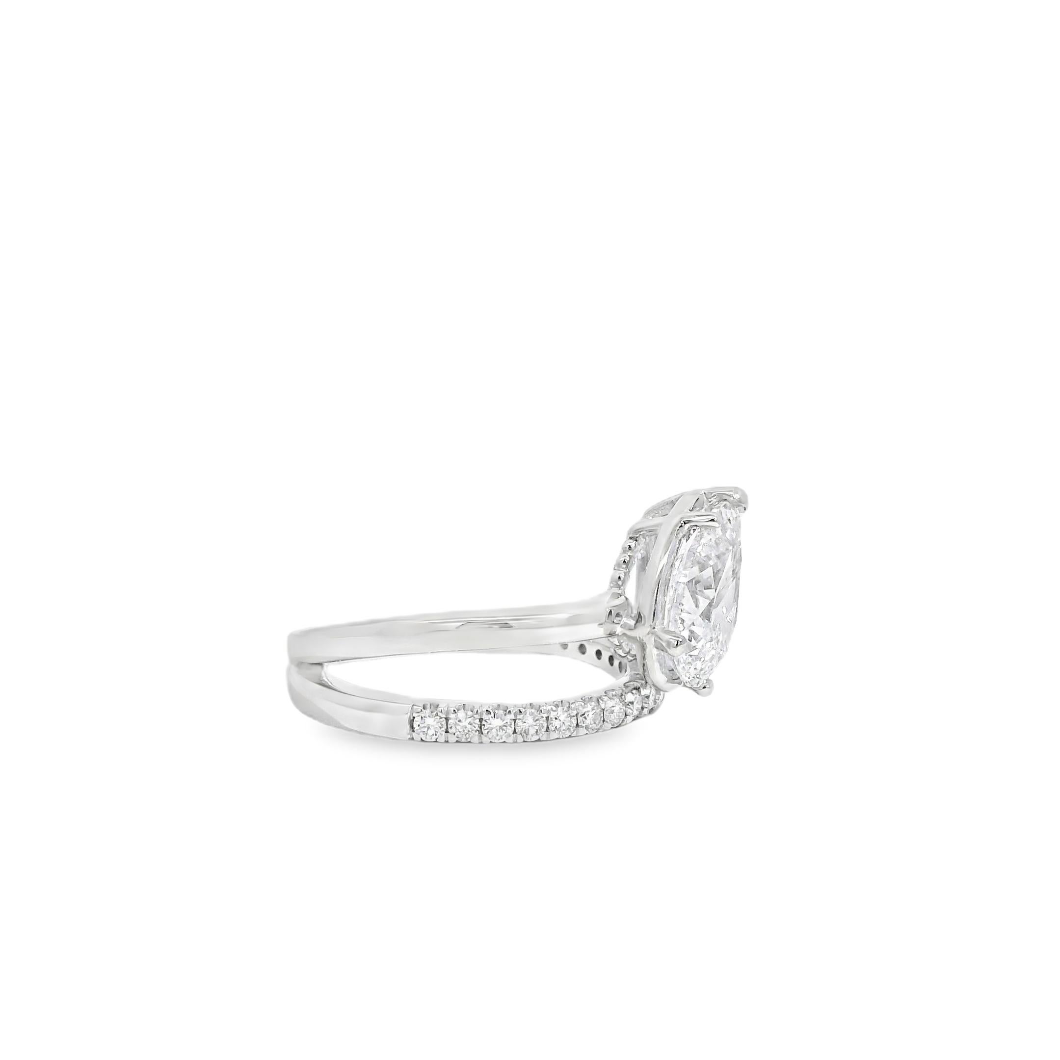Anillo de compromiso de oro blanco de 14k con diamantes certificados GIA de 2,19 ct en venta 13