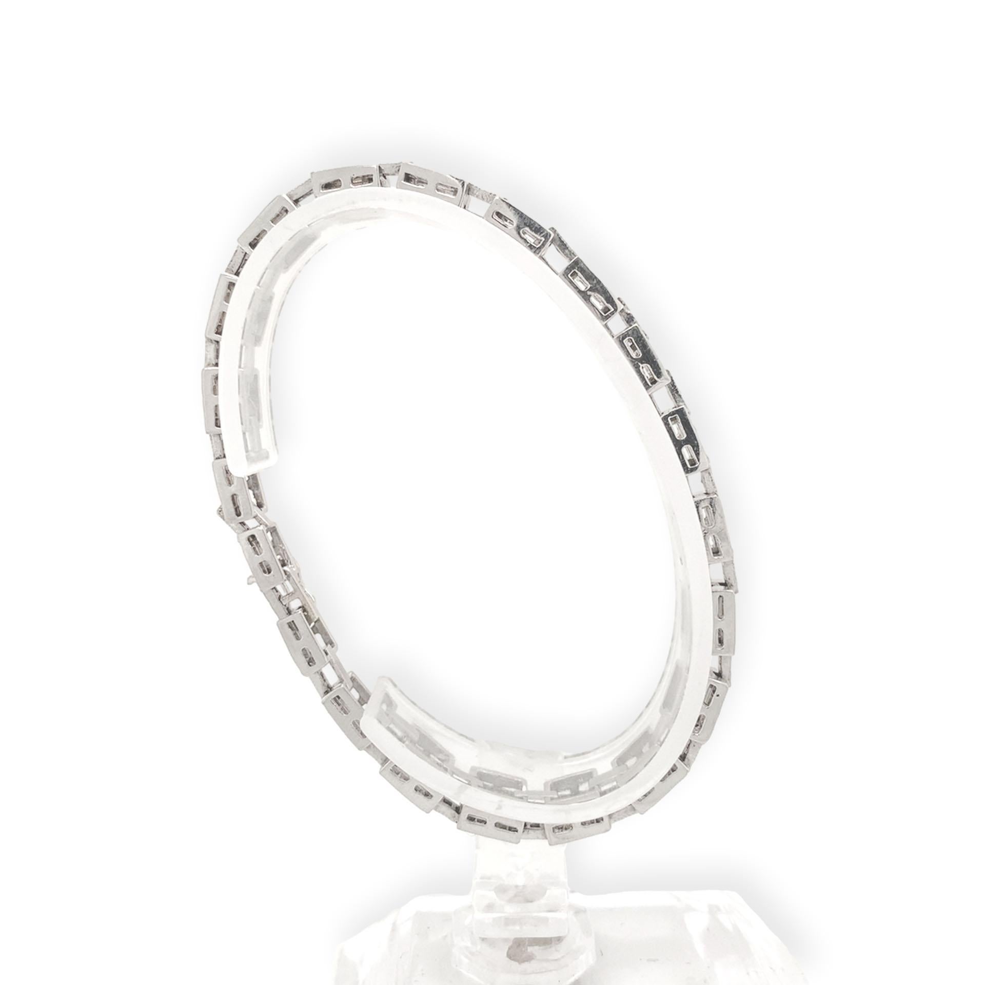 Contemporary 14K White Gold 2.20 carat tw Diamond Tennis Bracelet with Square Links 7 1/8