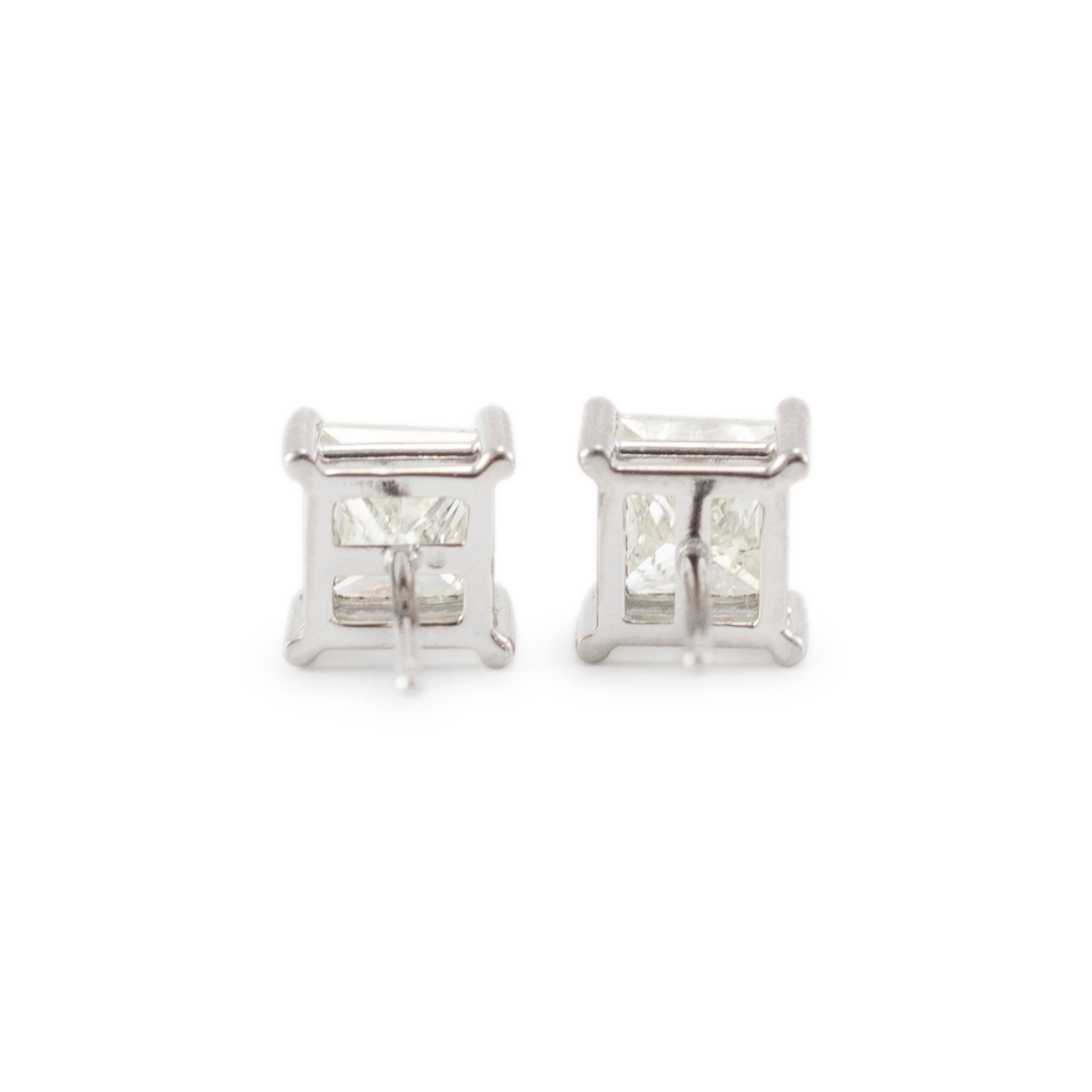 14K White Gold 2.20ct Princess Cut Diamond Push Back Stud Earrings For Sale 1