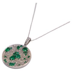 14k White Gold 2.30 Carats Fine Emerald 1.24 Cts, Diamond Pendant