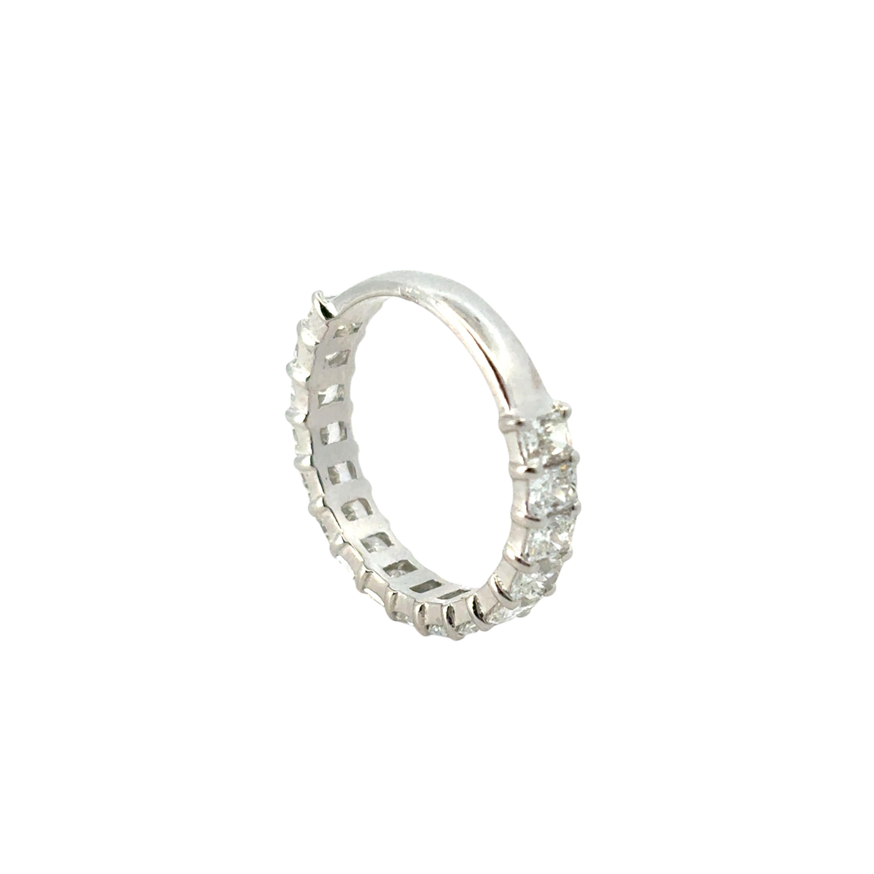 14k Weißgold 2,32 Karat Smaragd Diamant 3/4 Eternity-Ring im Angebot 7