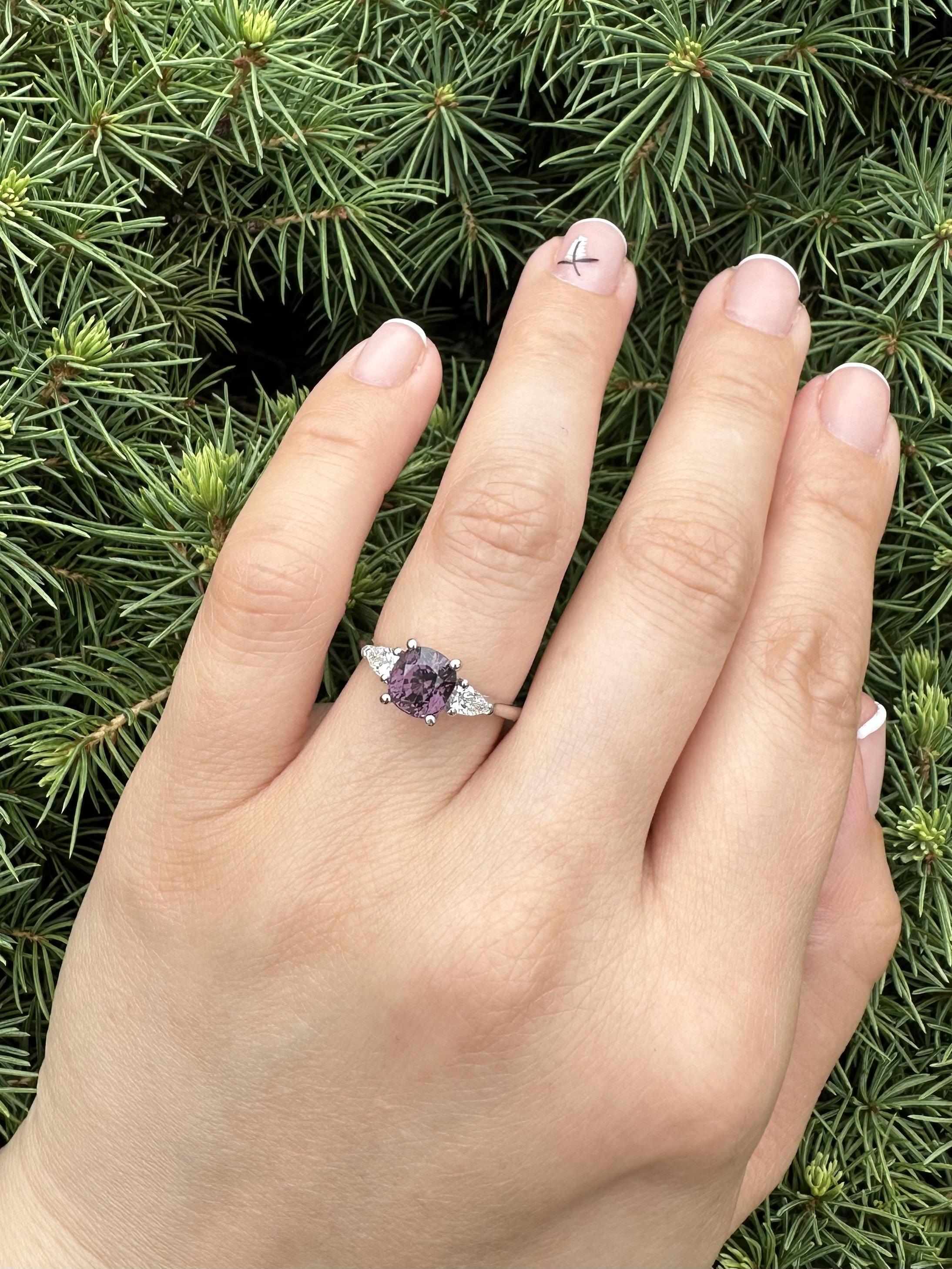 14k White Gold 2.44ctw GIA Pinkish Purple Cushion Spinel Pear Diamond Sides Ring For Sale 9