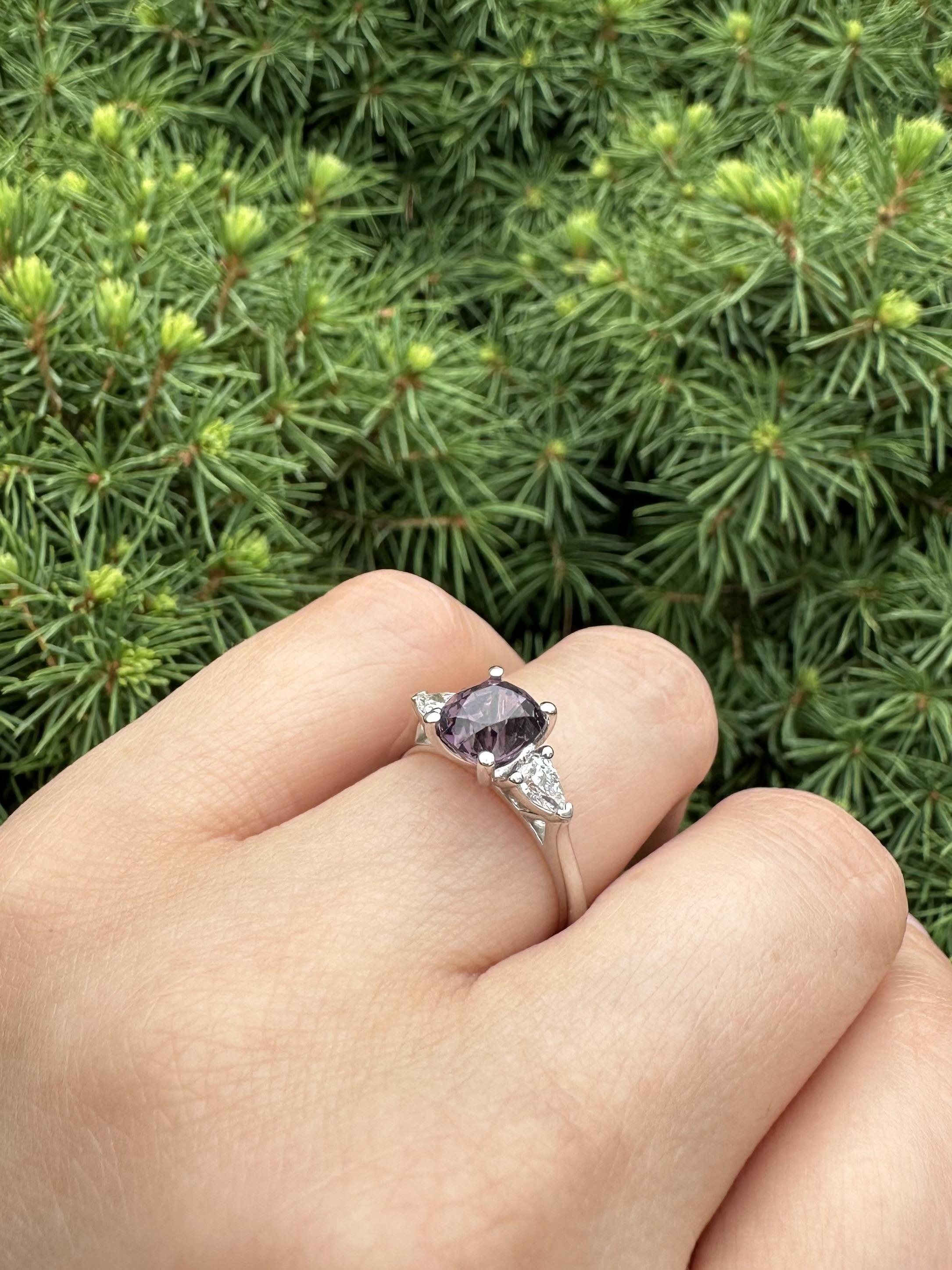 14k White Gold 2.44ctw GIA Pinkish Purple Cushion Spinel Pear Diamond Sides Ring For Sale 10