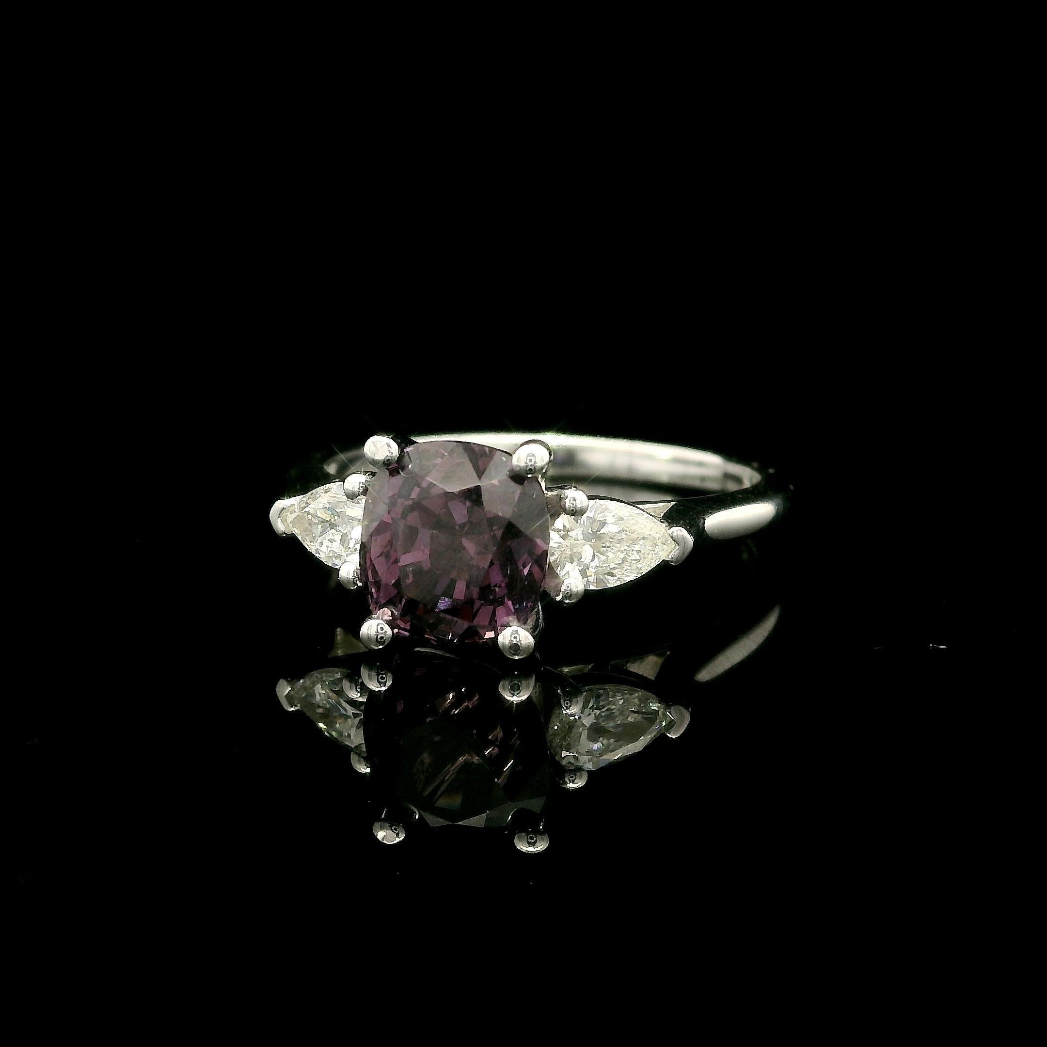 14k White Gold 2.44ctw GIA Pinkish Purple Cushion Spinel Pear Diamond Sides Ring For Sale 1