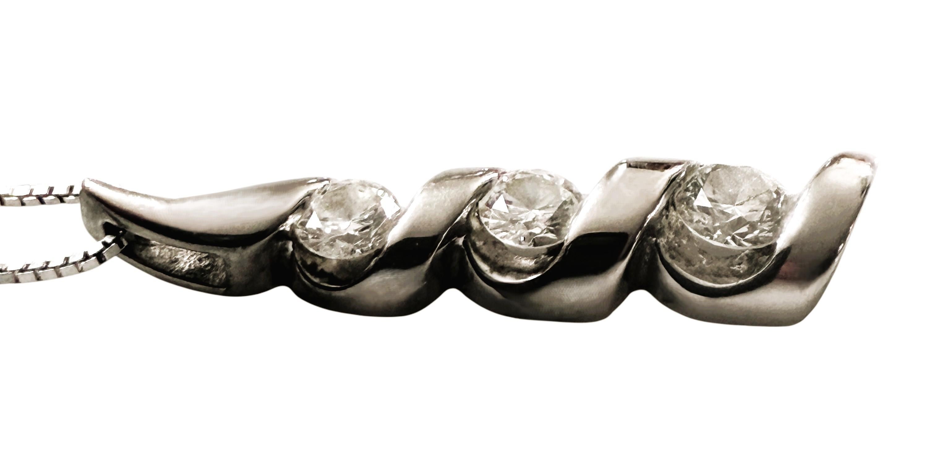 Collana con ciondolo Journey in oro bianco 14k da 0,25 carati e diamanti graduati da 18 pollici in vendita 6