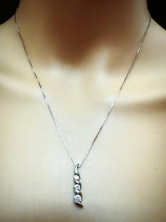 14k White Gold .25 Carat Graduated Diamond Journey Pendant Necklace 18 Inches