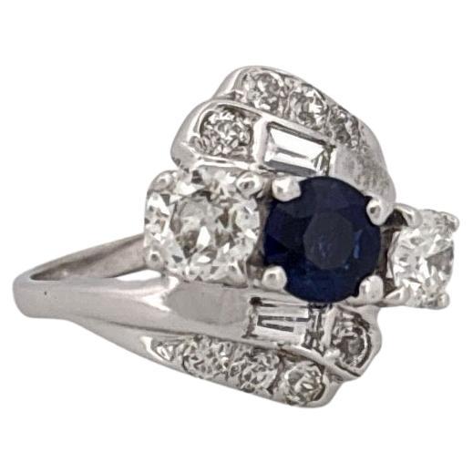 14K Weißgold 2,50 Karat Diamant & 1,07 Karat Saphir Großer 3 Stein Ring im Angebot 4