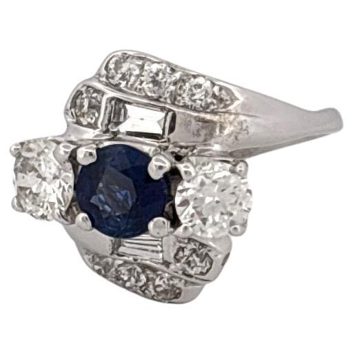 14K Weißgold 2,50 Karat Diamant & 1,07 Karat Saphir Großer 3 Stein Ring im Angebot 6