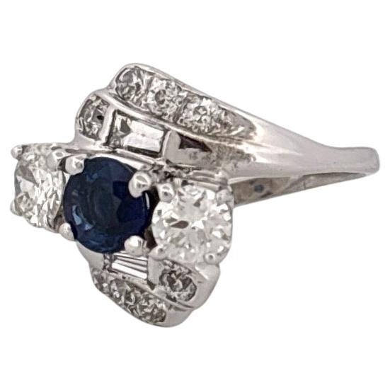14K Weißgold 2,50 Karat Diamant & 1,07 Karat Saphir Großer 3 Stein Ring im Angebot 8
