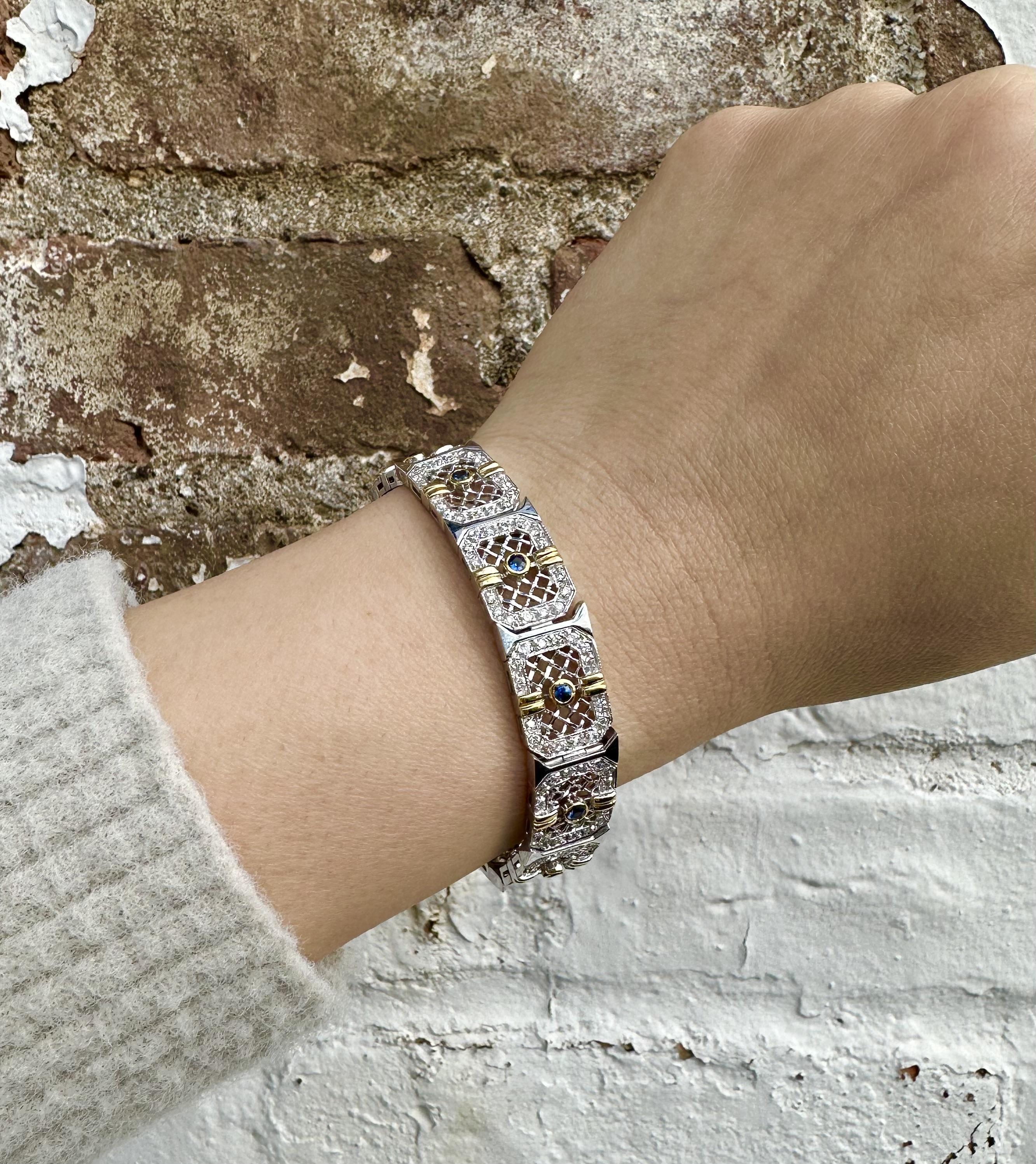 Taille brillant Bracelet à larges maillons en or blanc 14k 2.51ct Diamond Sapphire Filigree Open Work en vente