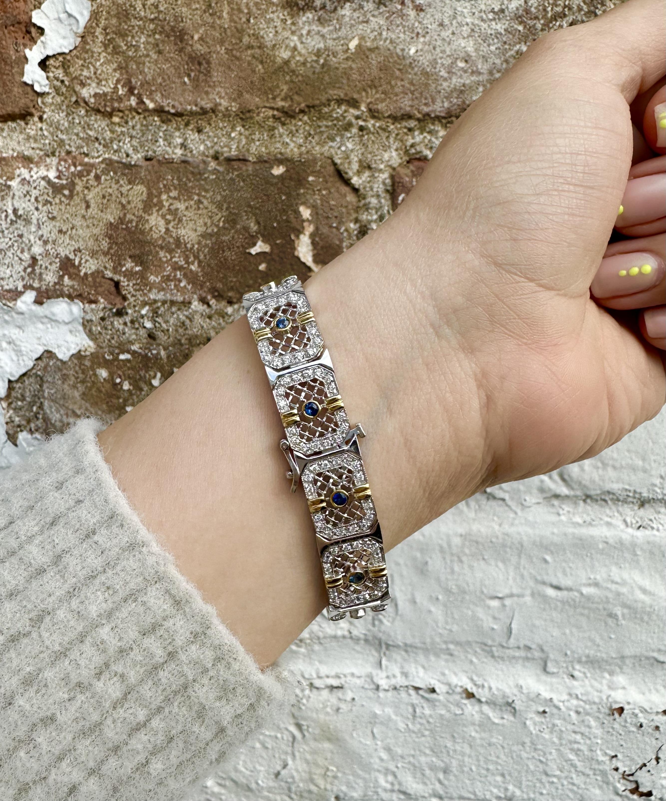 Bracelet à larges maillons en or blanc 14k 2.51ct Diamond Sapphire Filigree Open Work Excellent état - En vente à Montclair, NJ