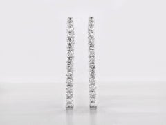 Boucles d'oreilles créoles « Inside-Out » en or blanc 14 carats, ornées d'un diamant rond de 2,68 carats