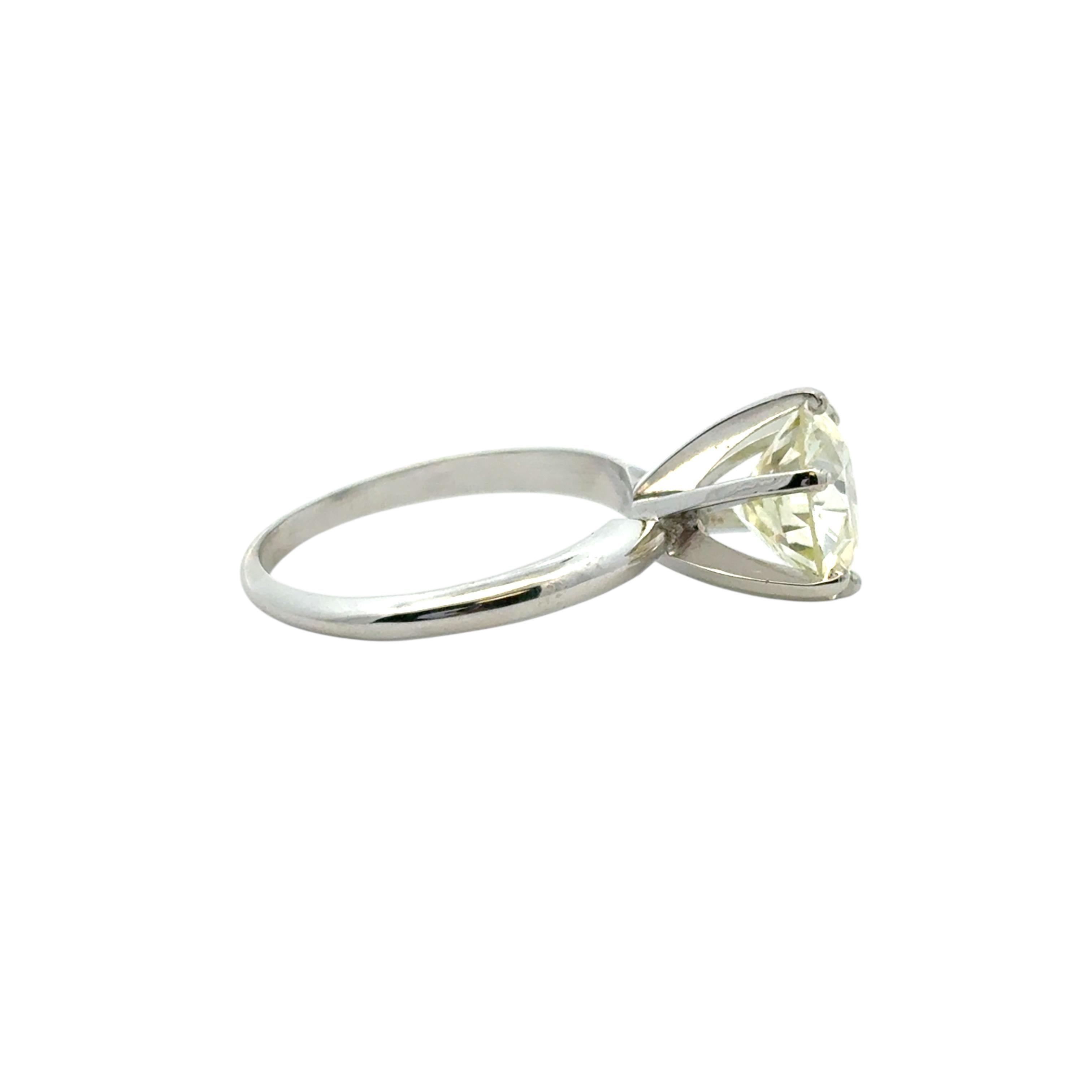 14k White Gold 2.9ct Diamond Engagement Ring For Sale 4