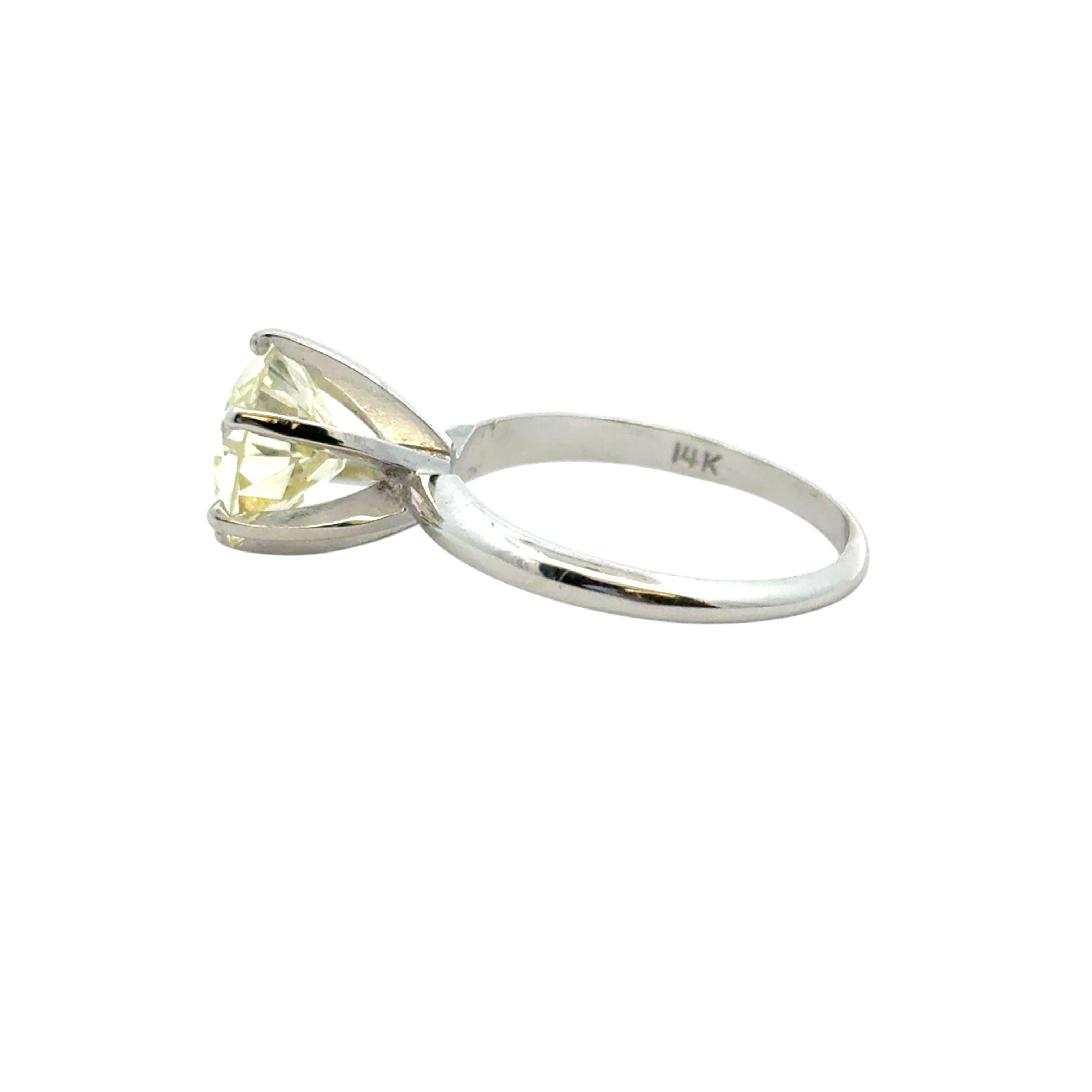 14k White Gold 2.9ct Diamond Engagement Ring For Sale 6