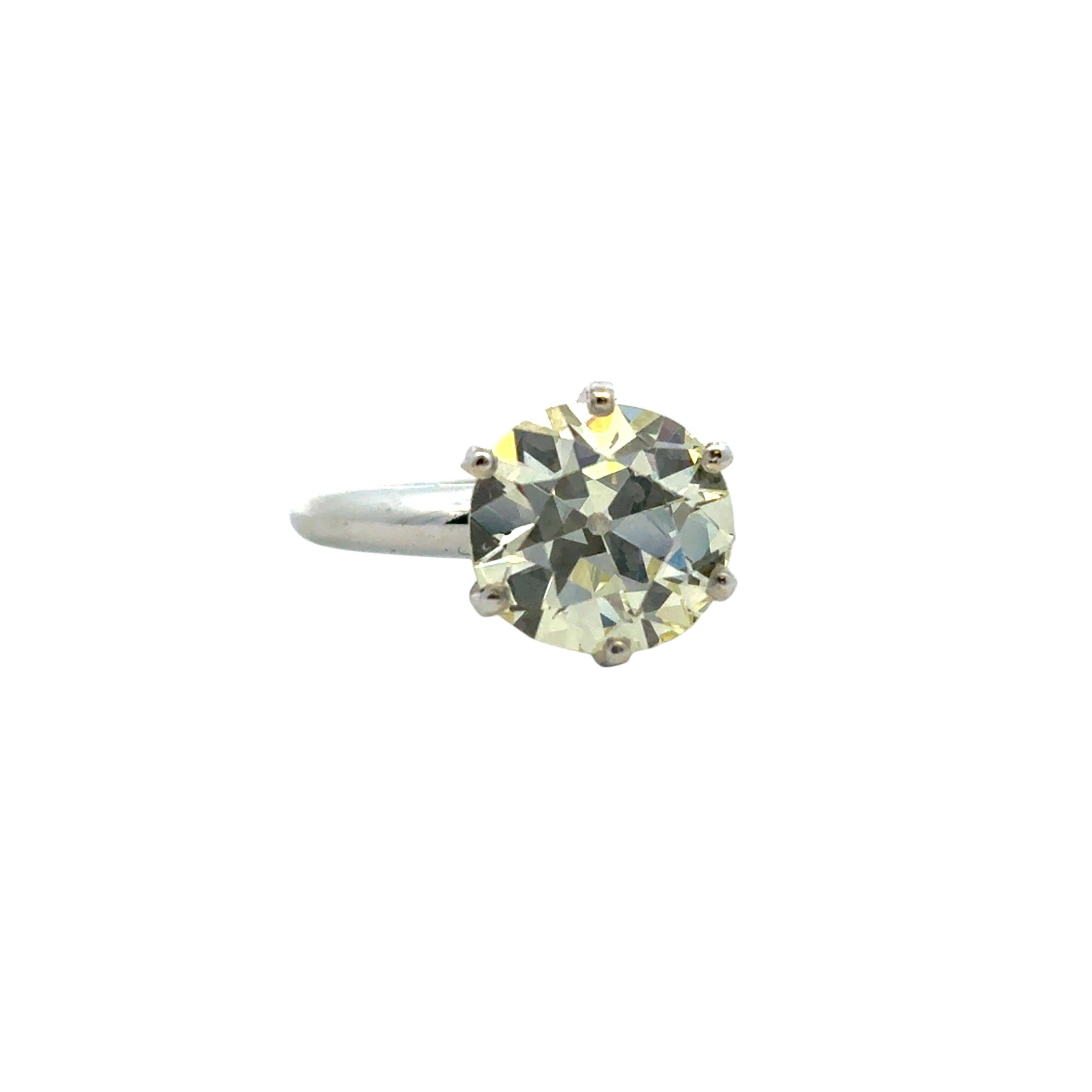 Round Cut 14k White Gold 2.9ct Diamond Engagement Ring For Sale