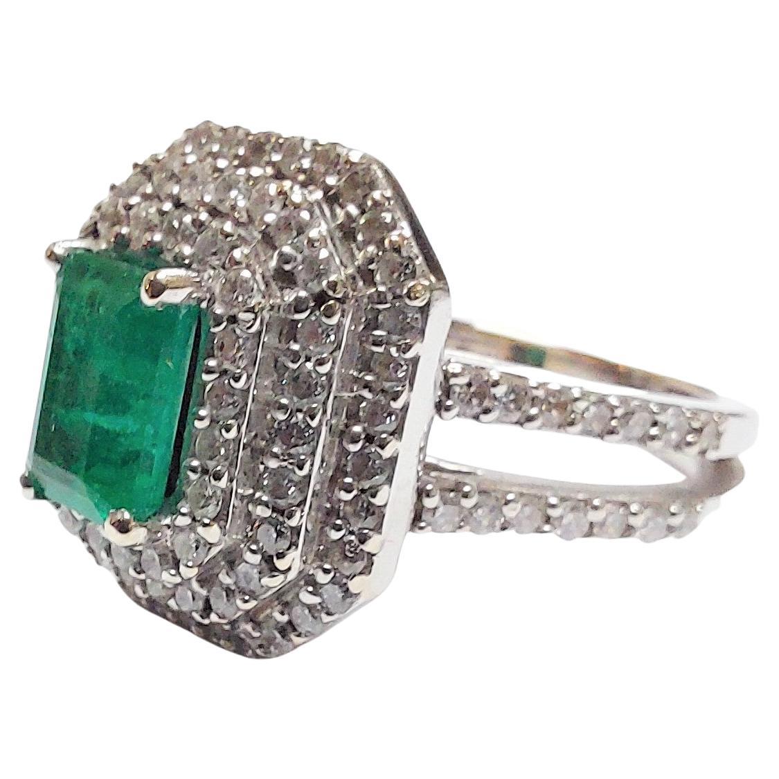 14k White Gold 2ct Diamond 1ct emerald Ladies Ring  For Sale