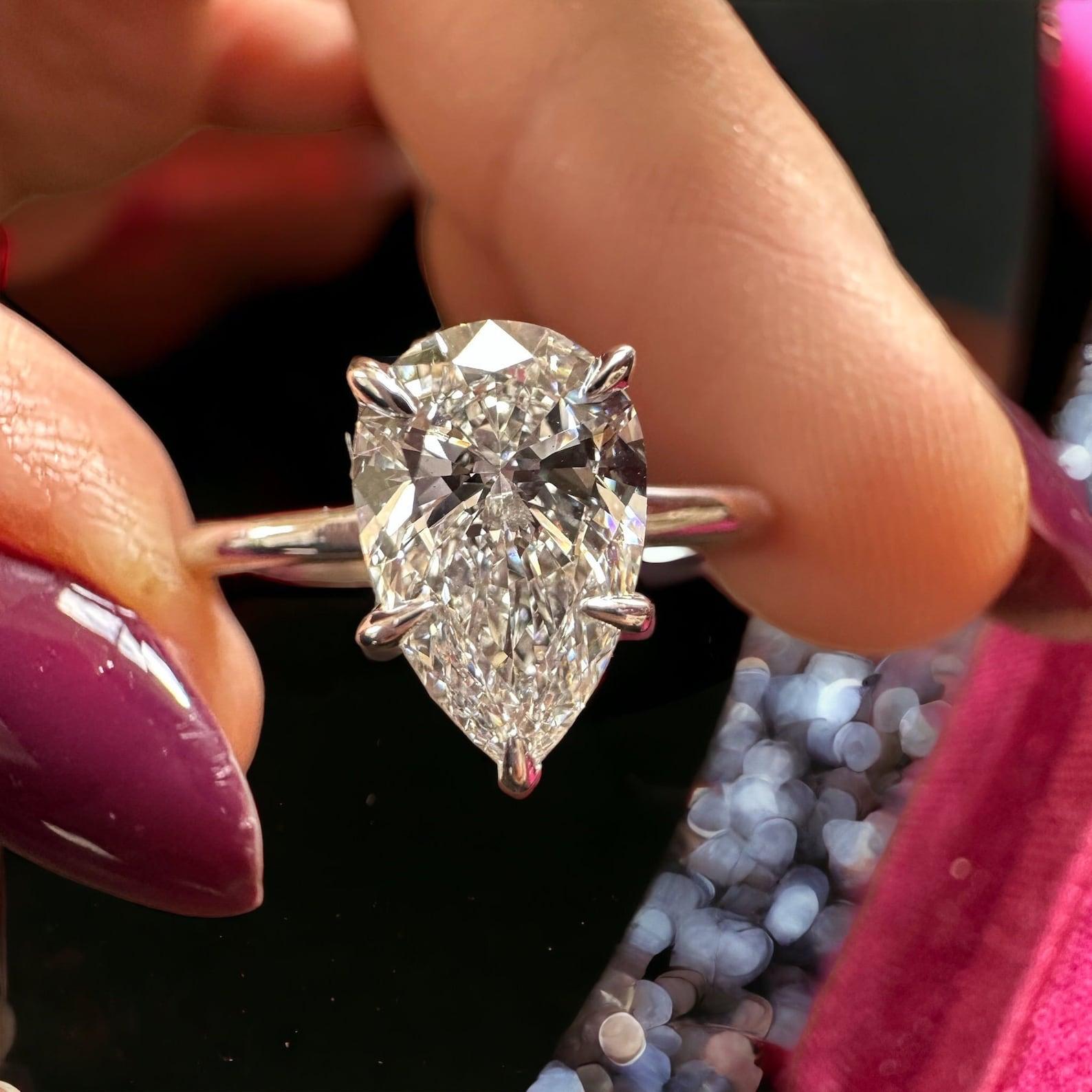 14k white gold 2ct Moissanite Ring Trendy Women's Ring Wedding Ring 7
