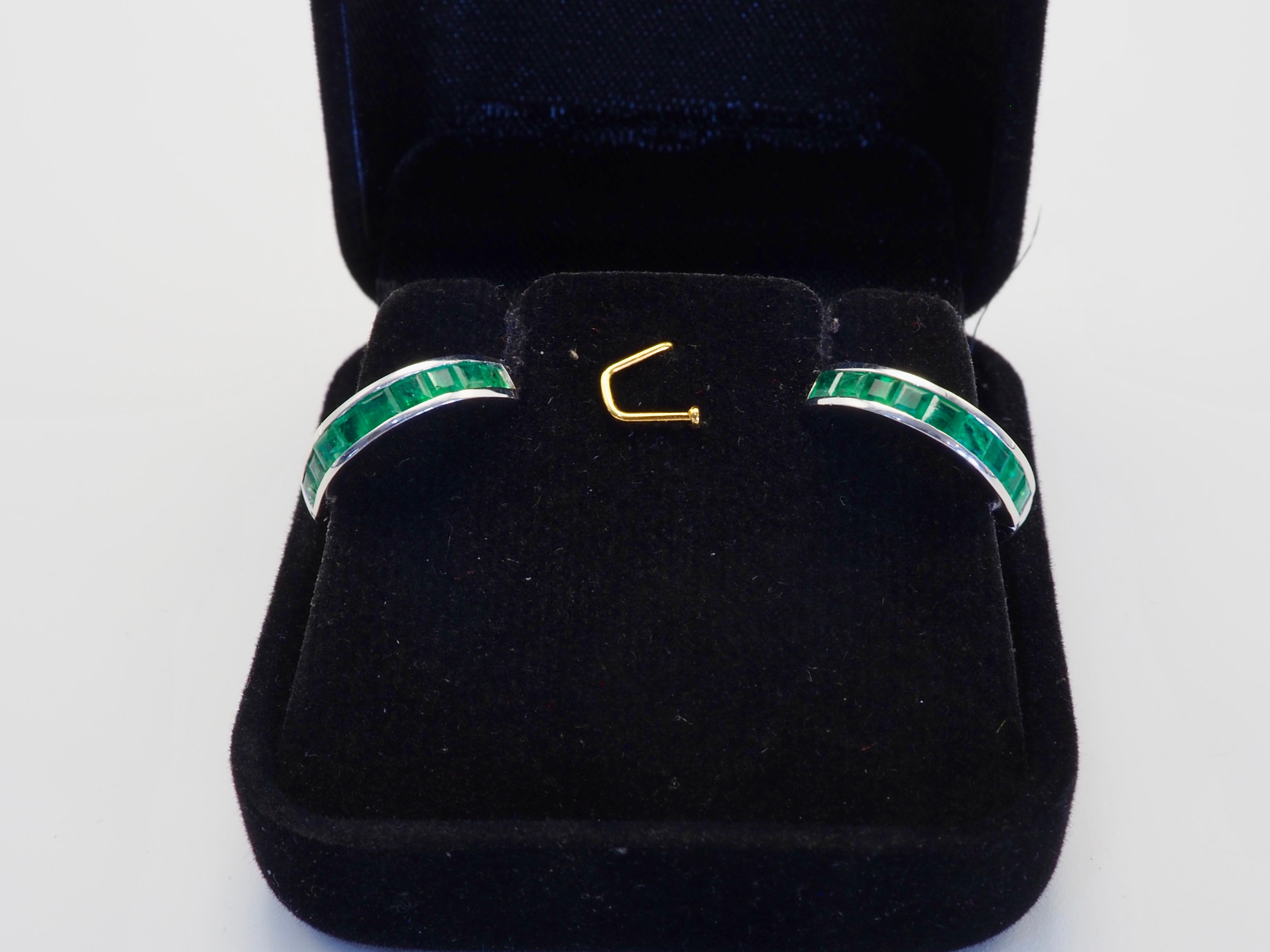 14K White Gold 2ct Squared Emerald Hoop Earring For Sale 3