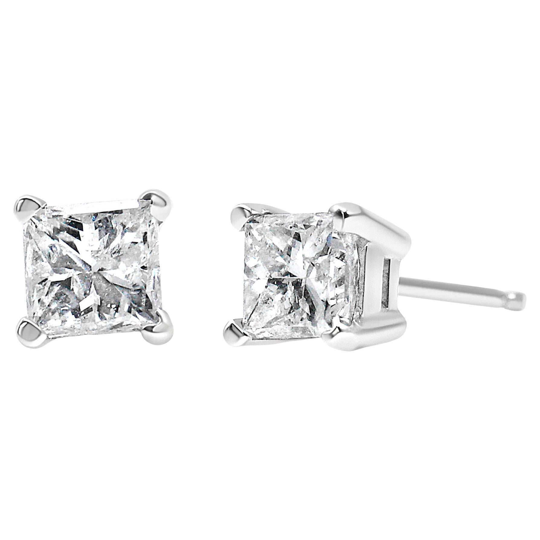 14K White Gold 3/4 Carat Princess Cut Diamond Solitaire Stud Earrings For Sale