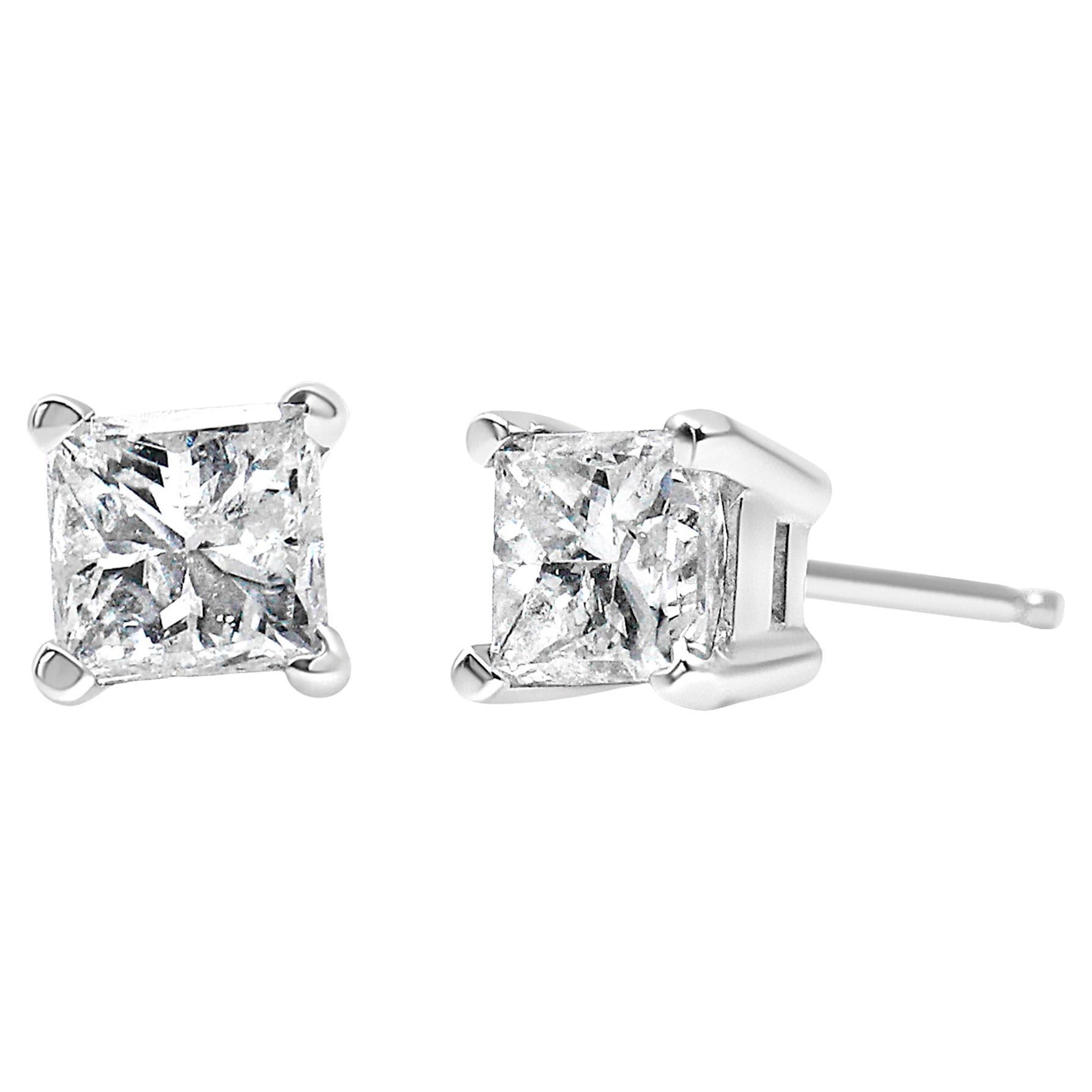 Pendientes de oro blanco de 14 quilates con diamante cuadrado solitario talla princesa de 3/8 ctw