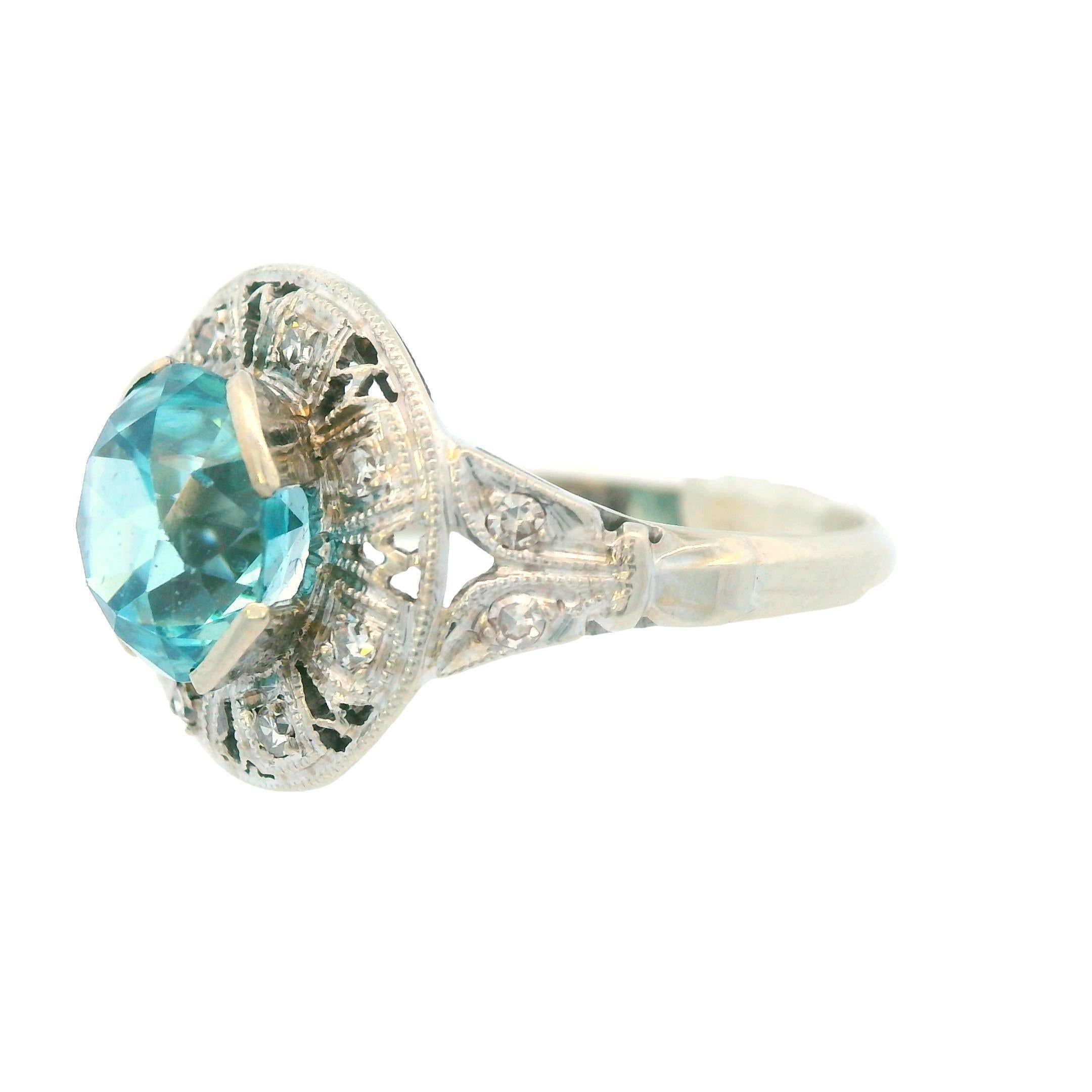 Bague en or blanc 14K 3 carats zircon bleu et diamant 1925 Art Deco Bon état - En vente à Lexington, KY