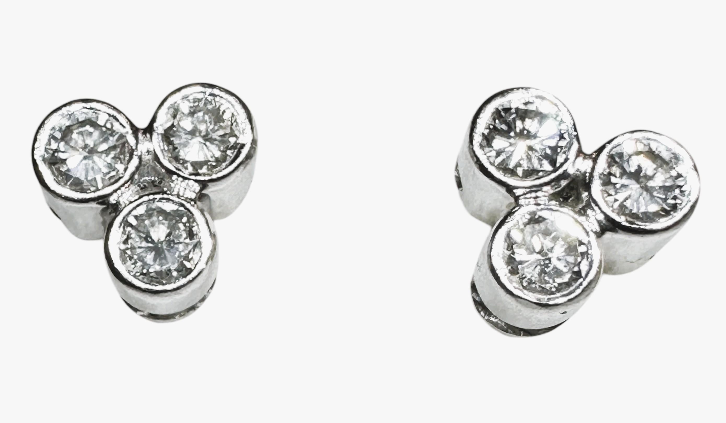 Orecchini su misura in oro bianco 14k con diamante da 0,33 carati con valutazione In condizioni ottime in vendita a Eagan, MN