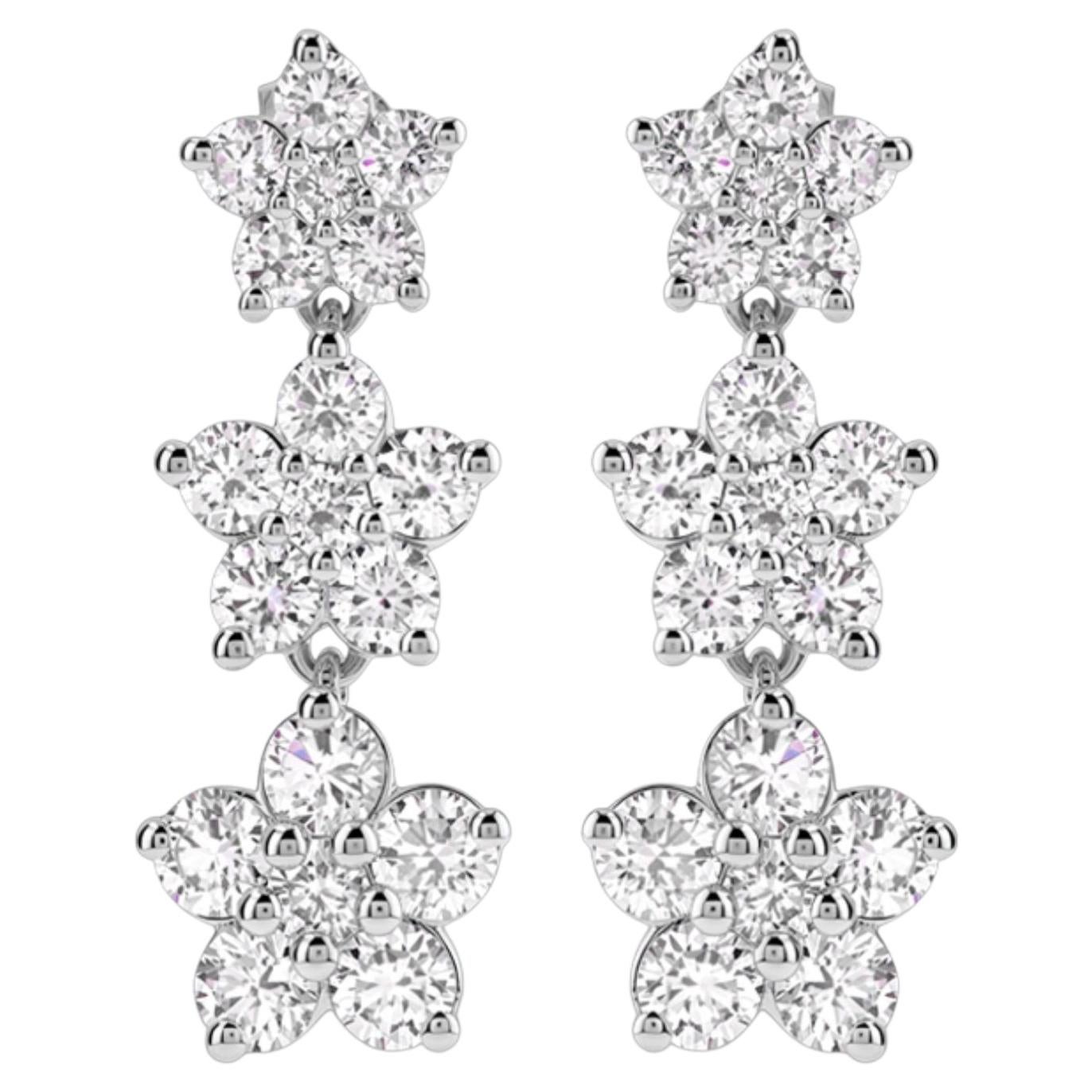 Pendientes de oro blanco de 14 quilates con diamantes naturales redondos de 3,01 quilates y diseño floral en forma de enredadera