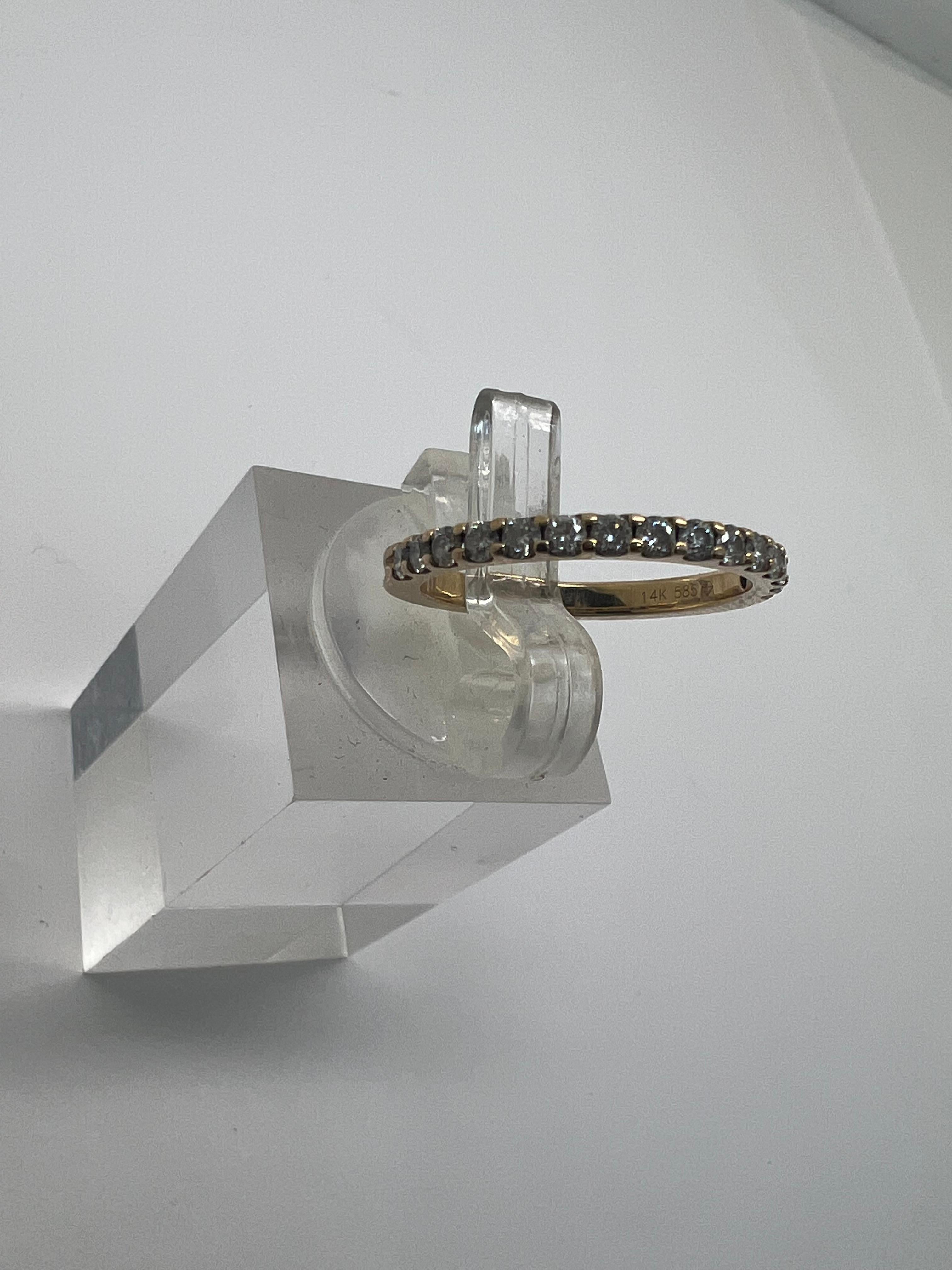 Art déco Collier circulaire en or blanc 14 carats avec diamants de 0,30 carat poids total en vente