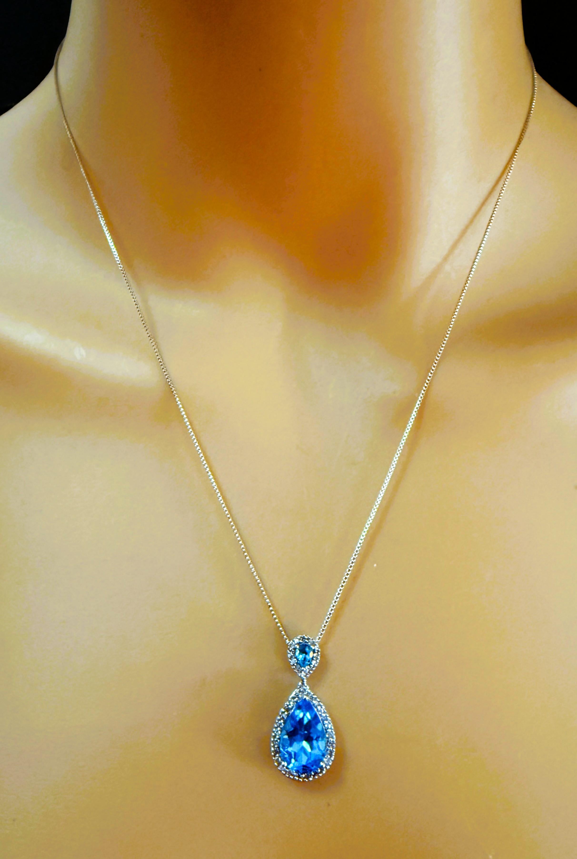 De las mujeres Colgante de oro blanco de 14 quilates de 3,25 quilates de topacio azul corte pera y diamante 18 en venta