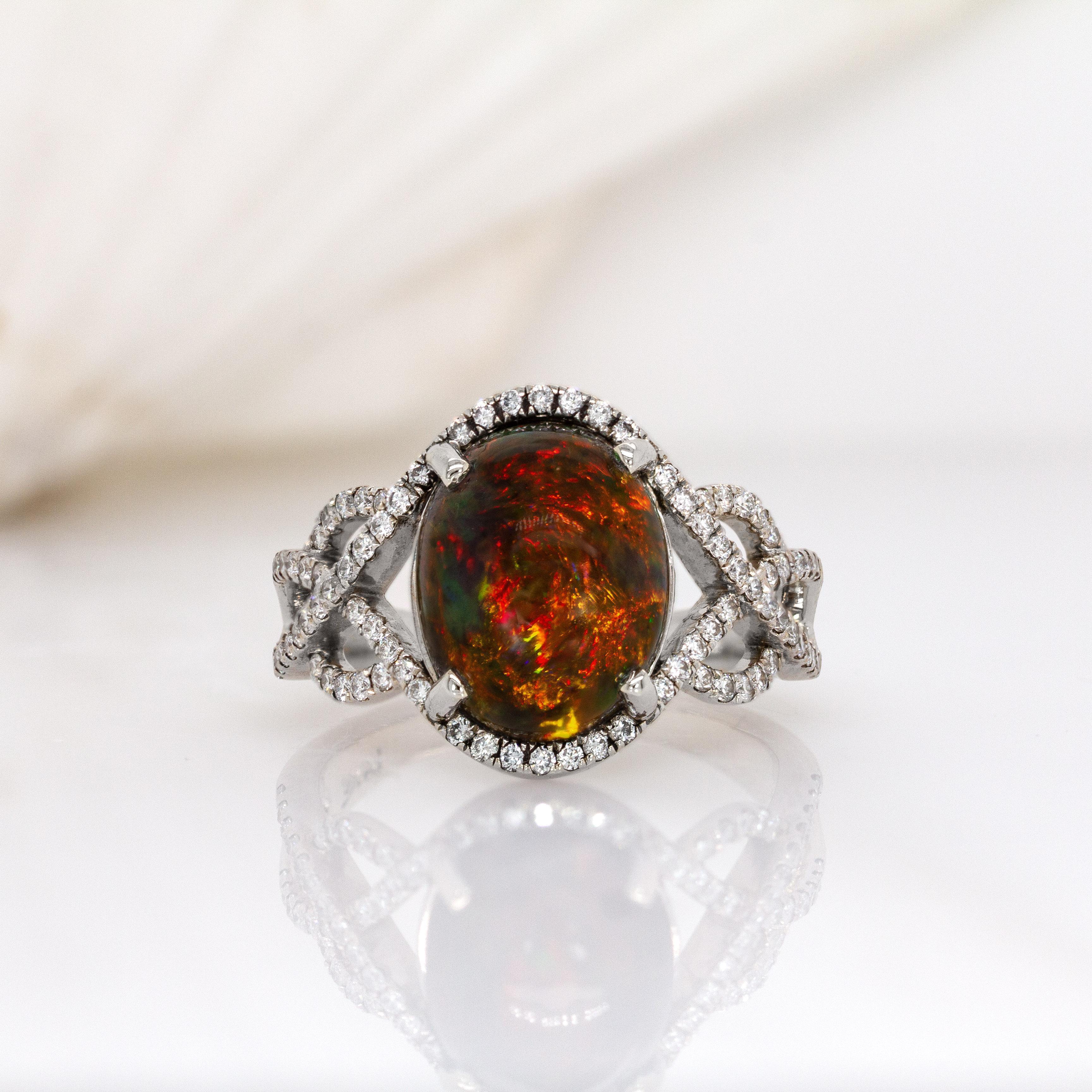 Contemporaneo Anello in oro bianco 14K con opale nero da 3,35 carati: diamanti estratti dalla terra, gioielli dichiarativi in vendita