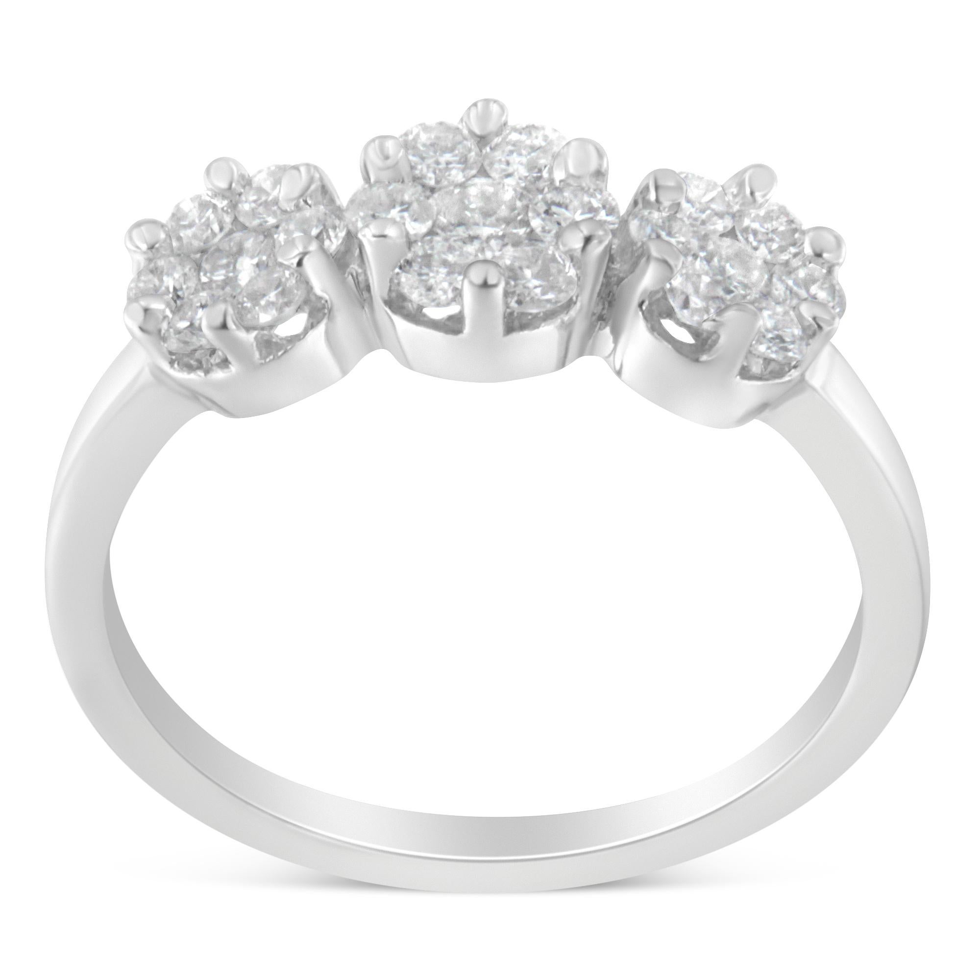 Round Cut 14k White Gold ¾ Carat Floral Cluster Diamond 3 Stone Style Cocktail Ring For Sale